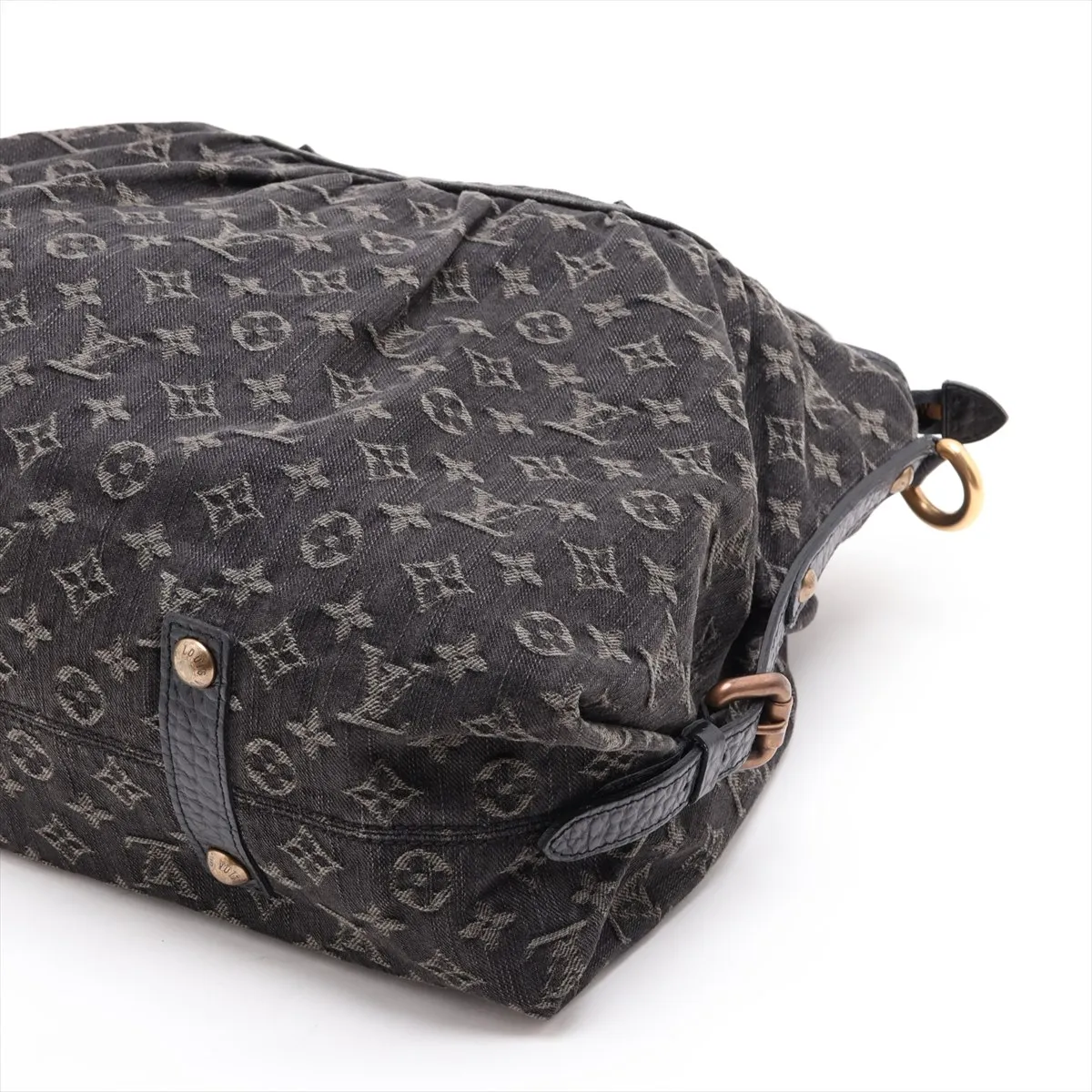 Monogram Denim Neo Cavie MM M95351, serial number unclear, black. — view 3