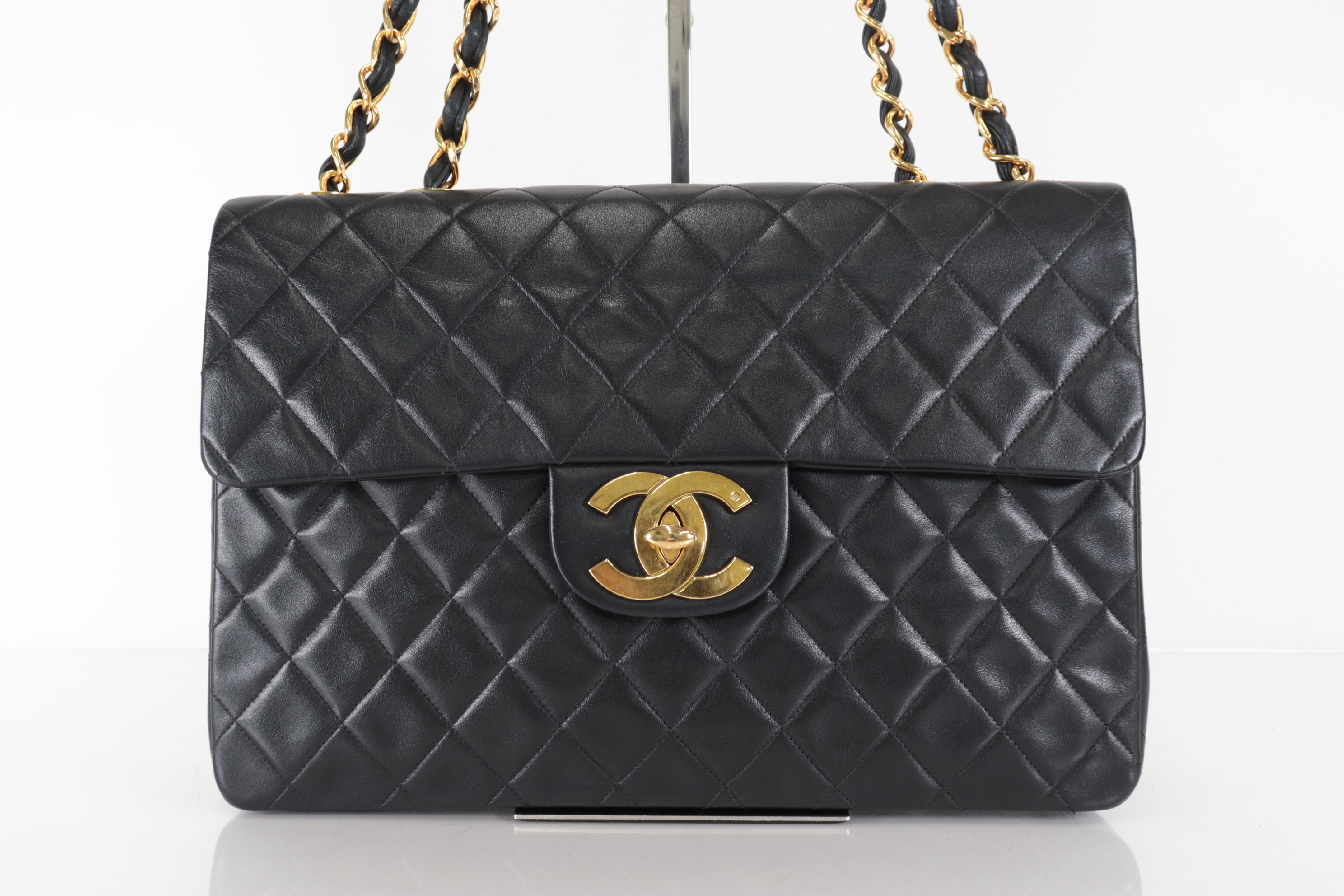 Large Mat Lamb Chain Shoulder Bag (Series 2) — view 2