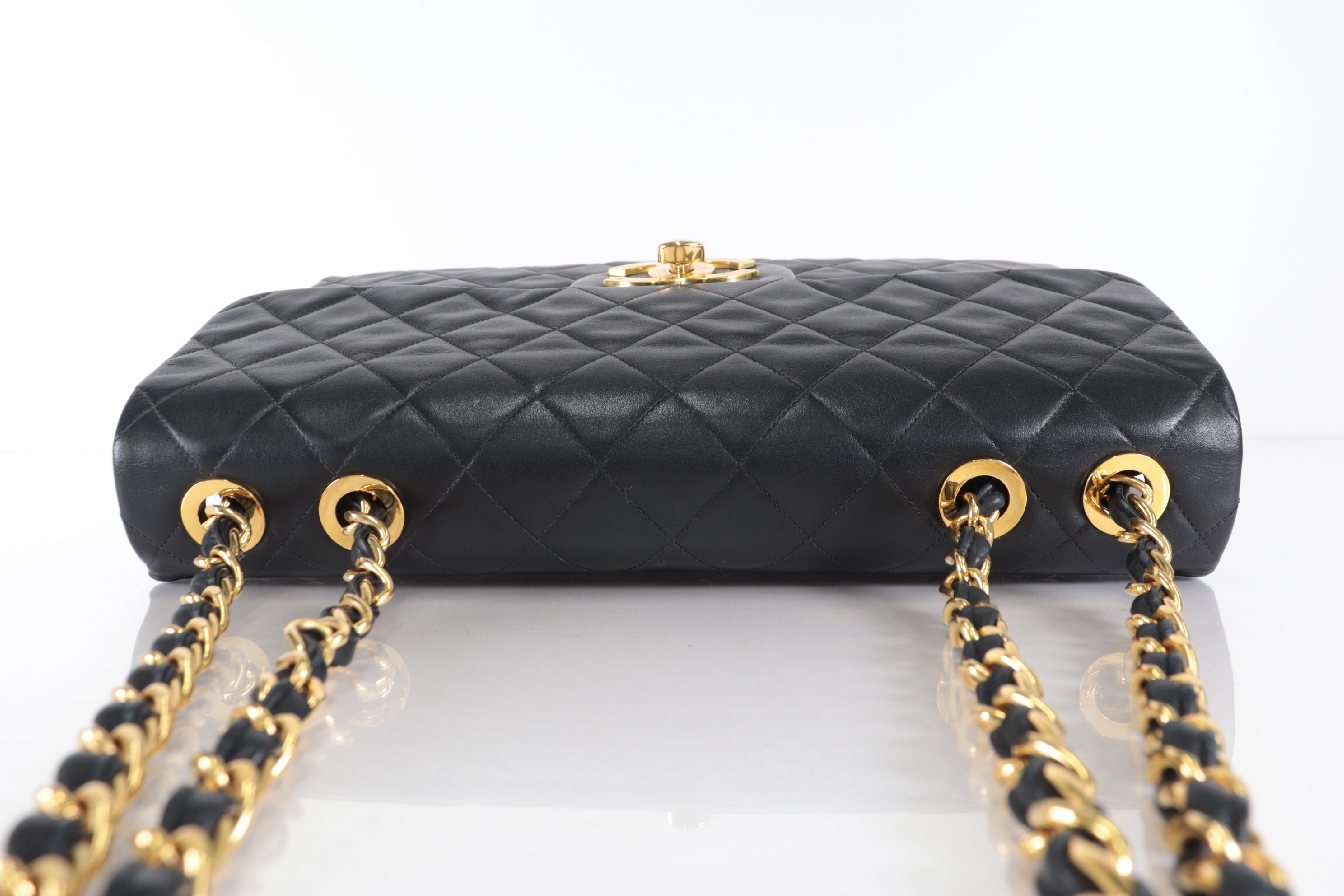 Large Mat Lamb Chain Shoulder Bag (Series 2) — view 6