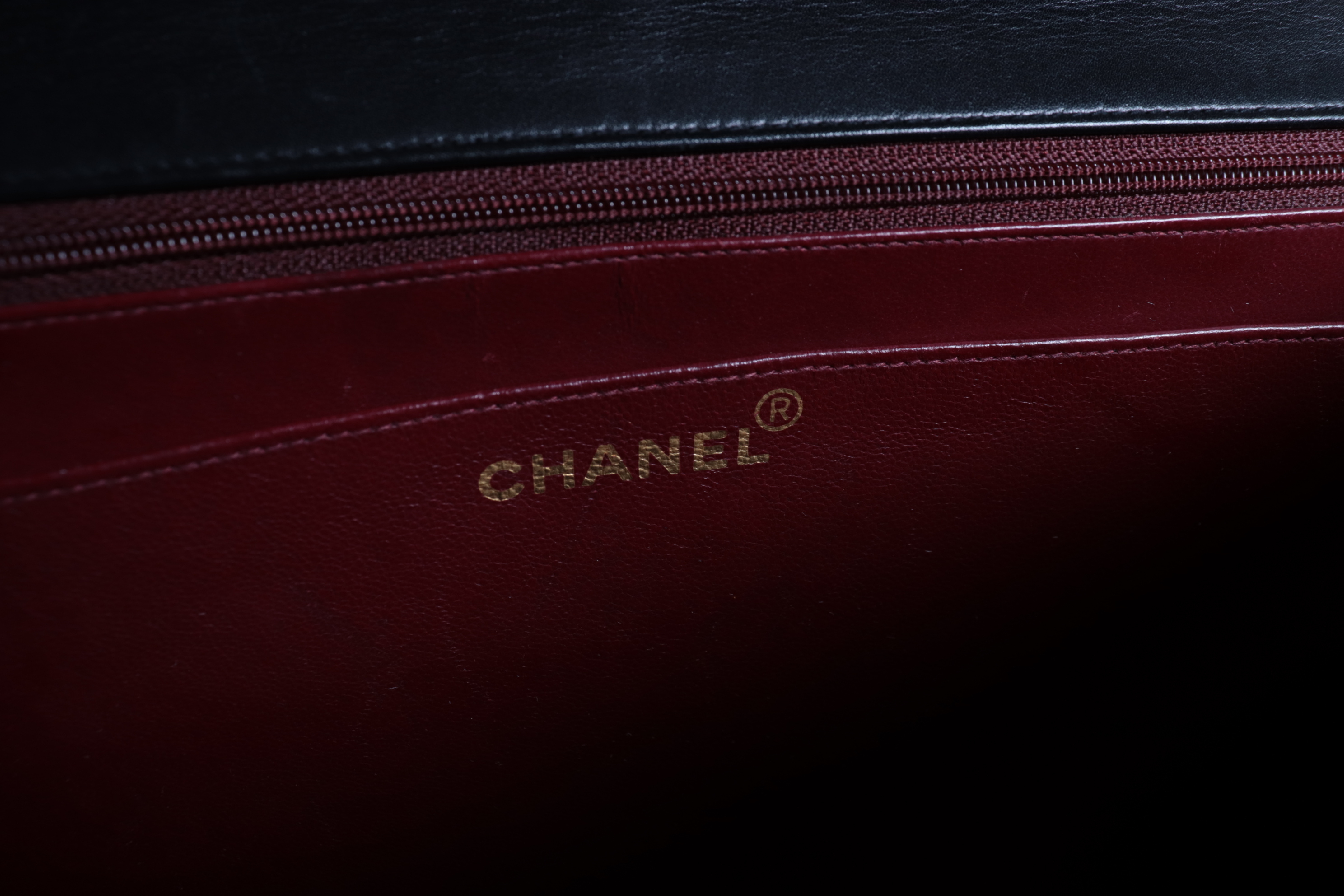 Large Mat Lamb Chain Shoulder Bag (Series 2) — view 9