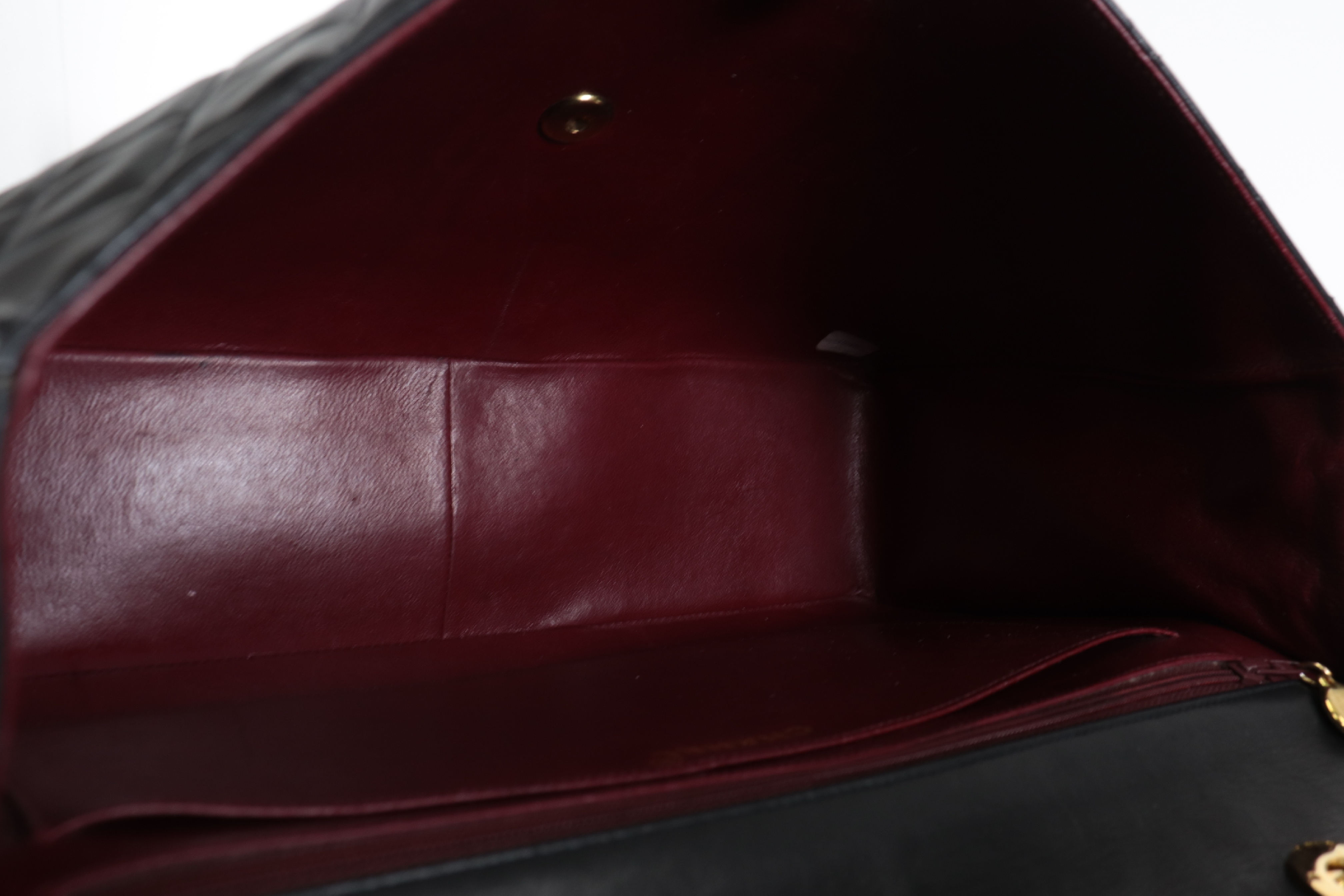 Large Mat Lamb Chain Shoulder Bag (Series 2) — view 10