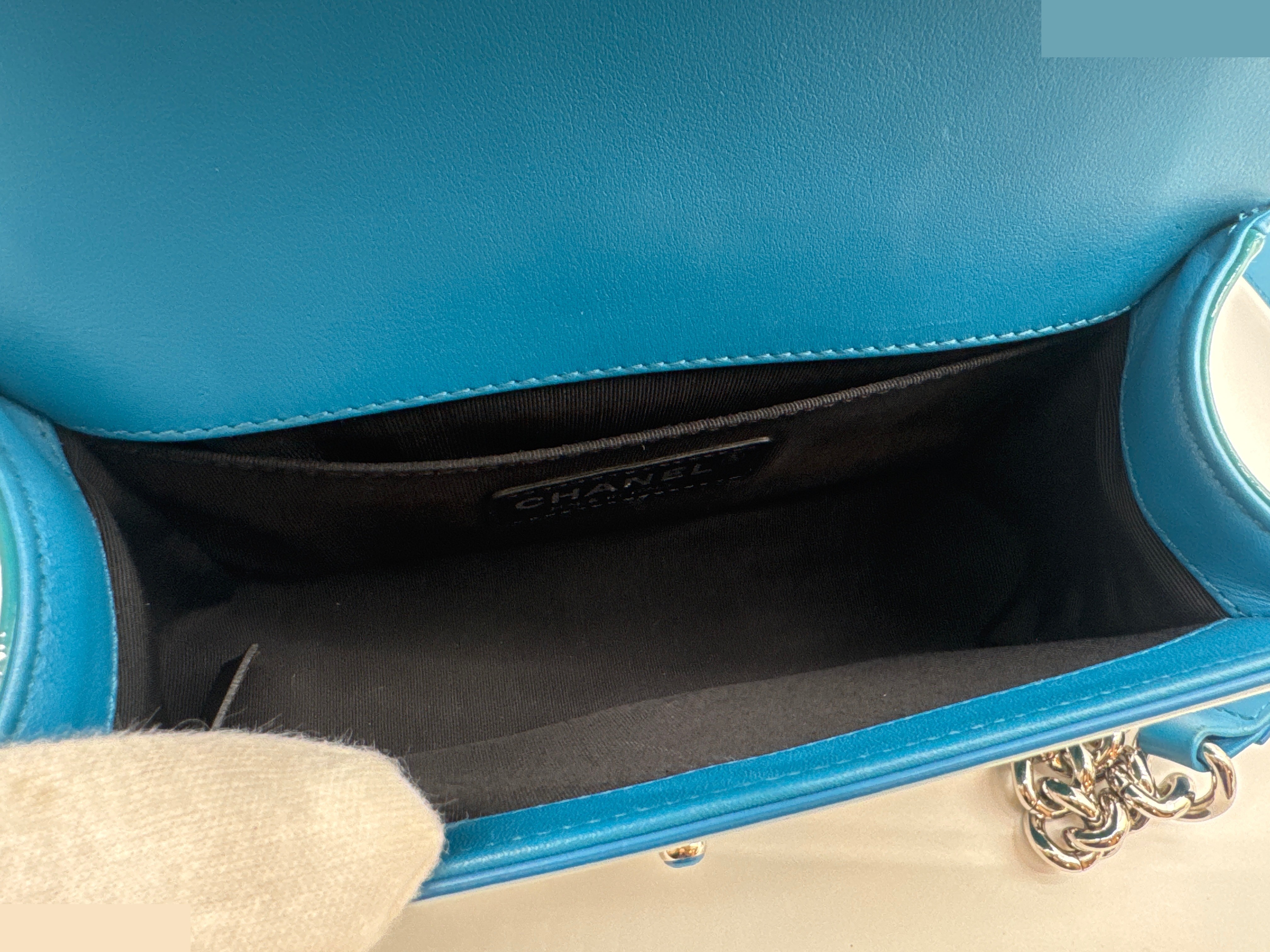 Boy Matelassé Shoulder Bag — view 10