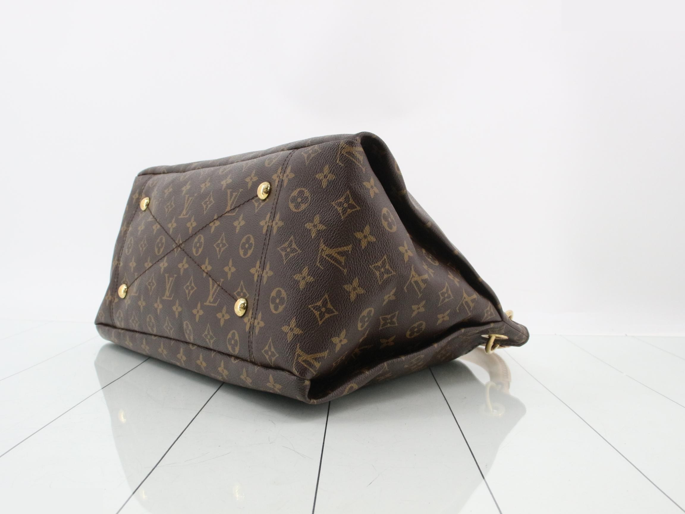 Monogram Artsy MM Shoulder Bag — view 6