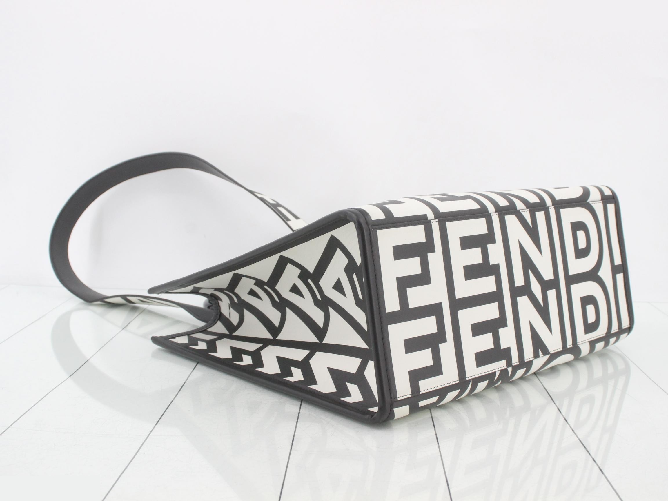 Marc Jacobs x Sunshine Tote Bag — view 5