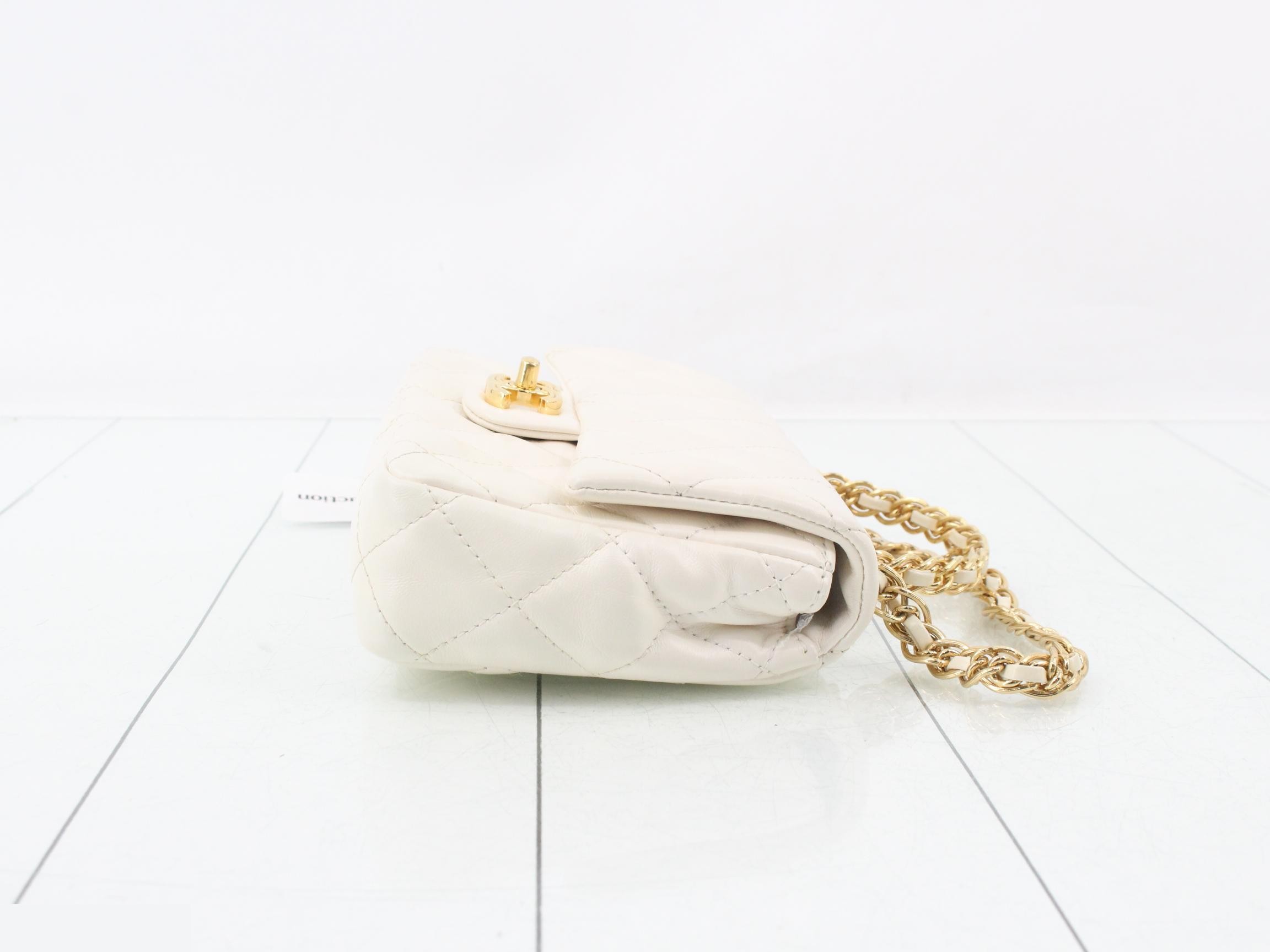 Matelassé Leather 2-Way Chain Shoulder/Handbag — view 3