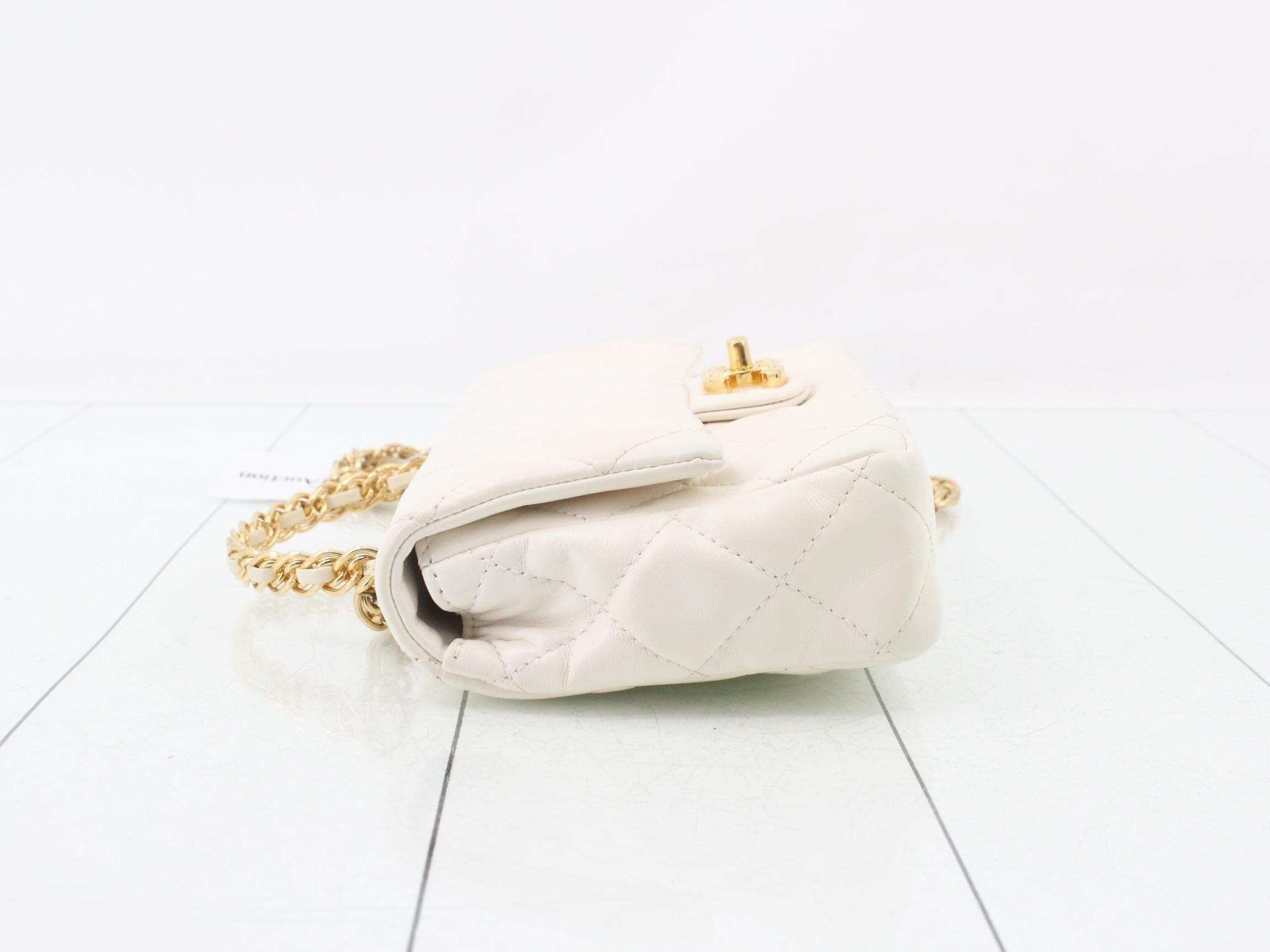 Matelassé Leather 2-Way Chain Shoulder/Handbag — view 4