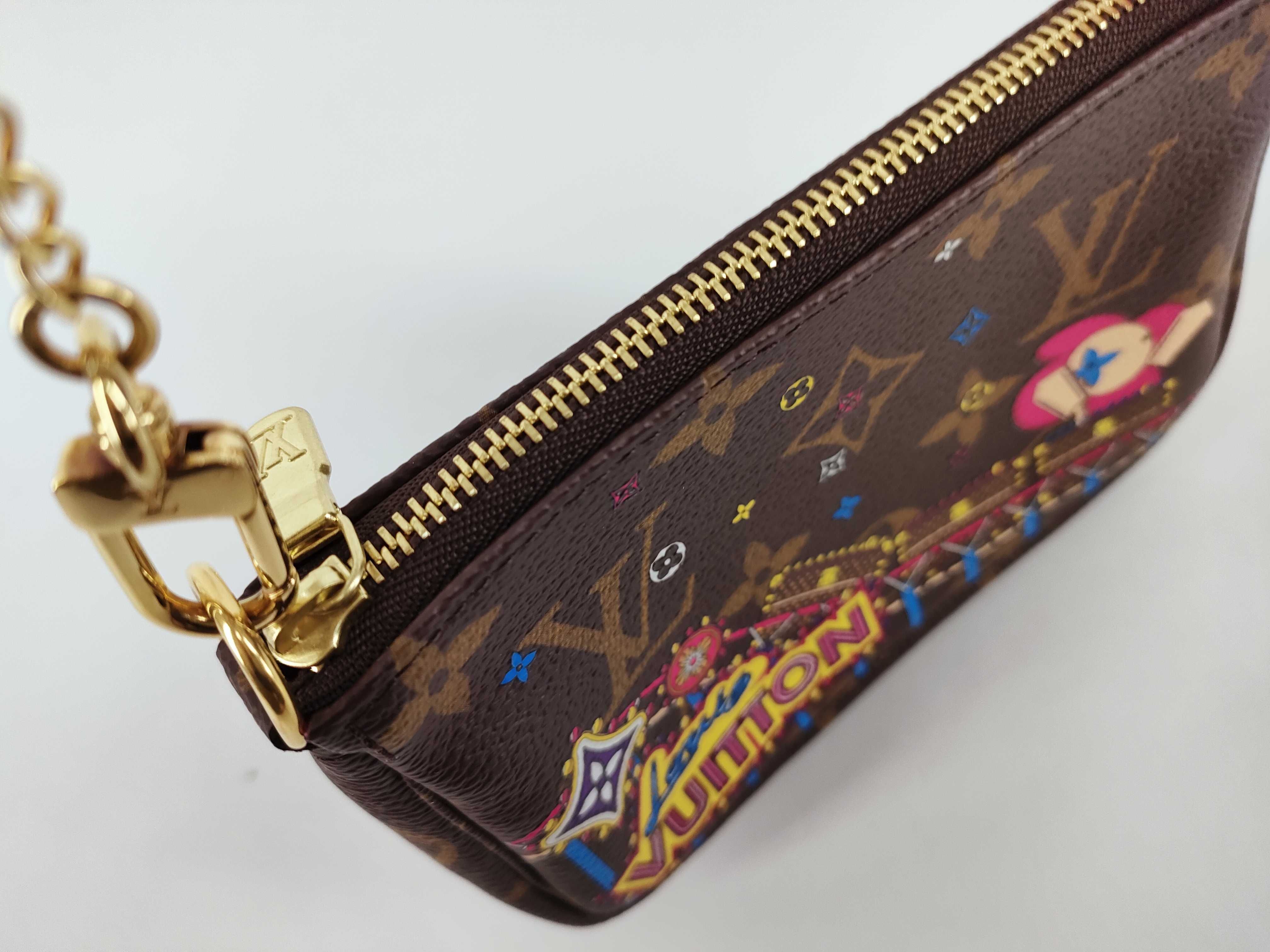 Monogram Louis Vuitton Monogram Mini Pochette Accessoires Vivienne M69752 Pouch — view 9