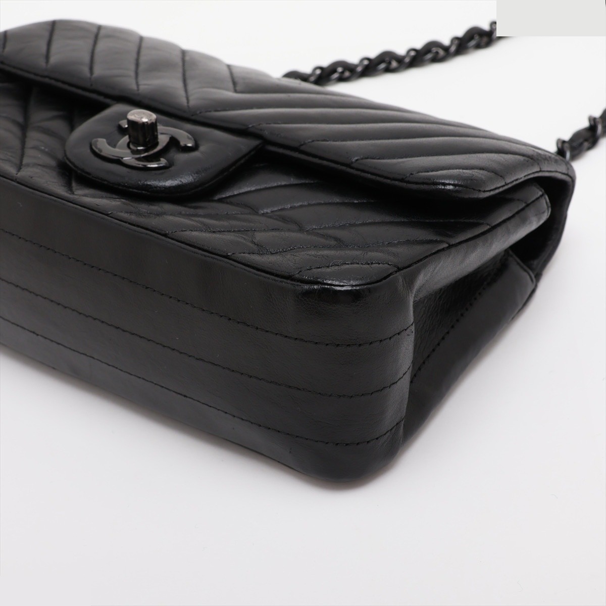 Chevron Lambskin Single Flap Single Chain Bag with V-Stitch — view 3