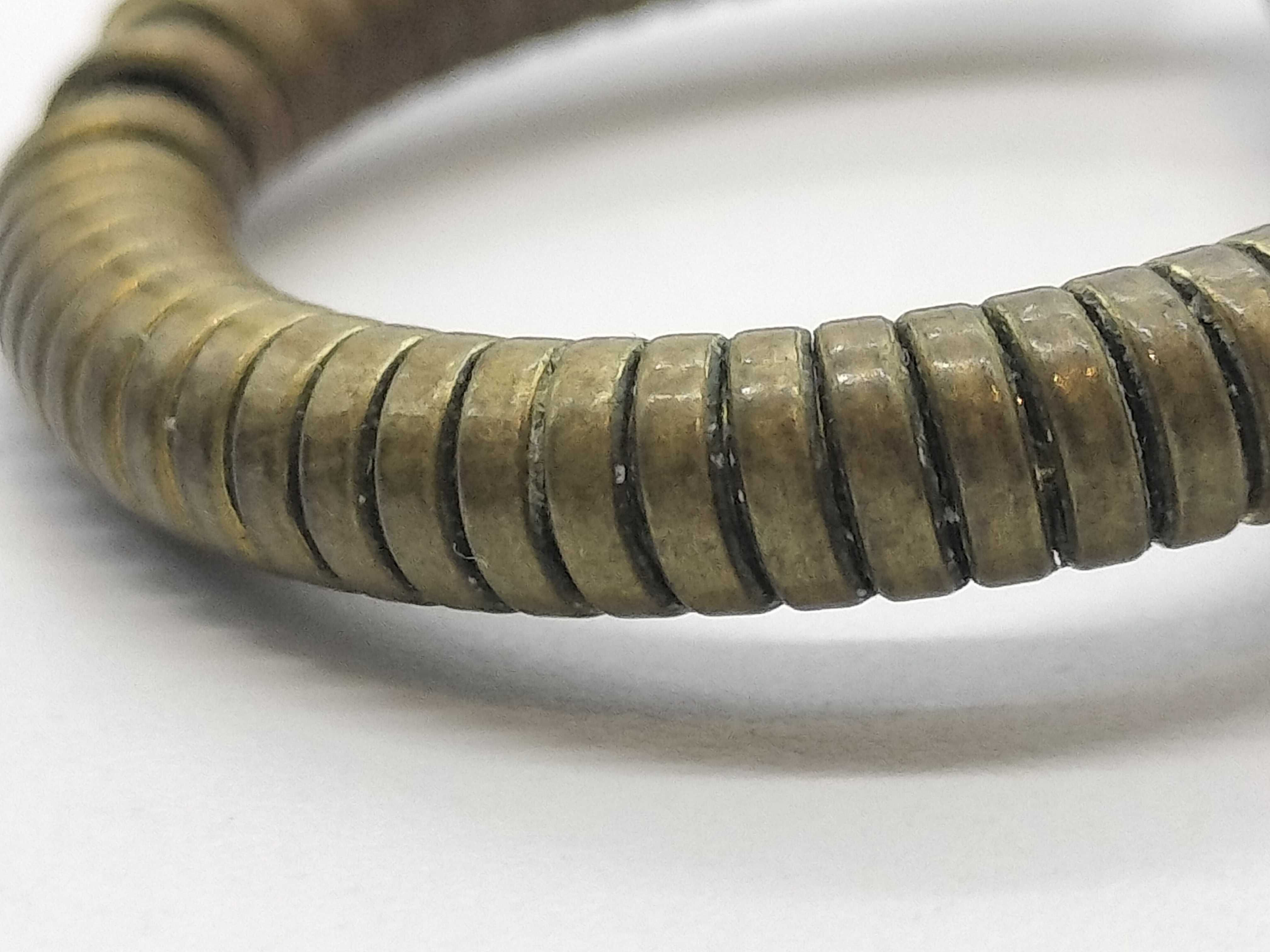 ring — view 9
