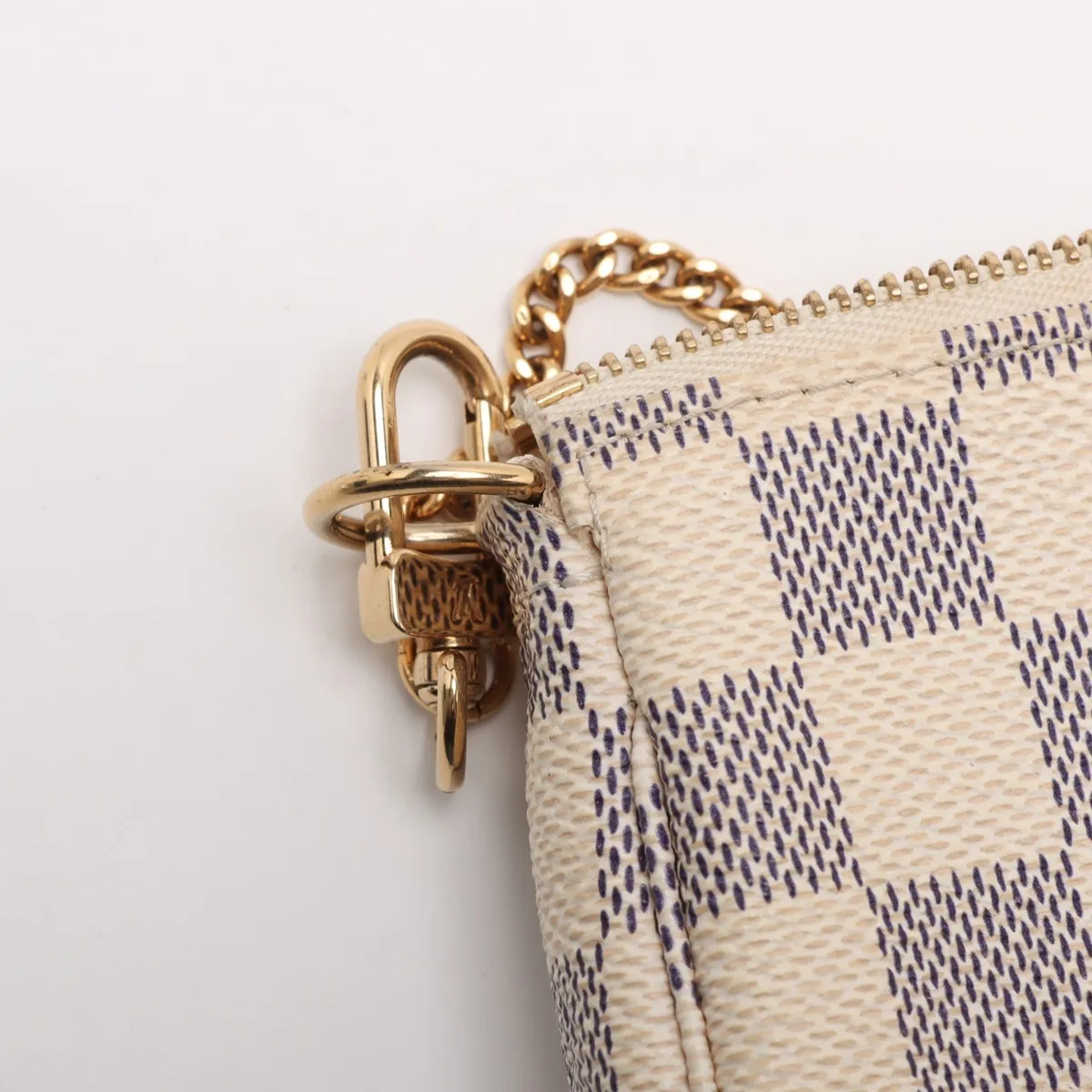 Damier Azur Mini Pochette Accessoires N58010 FL1016 White — view 10