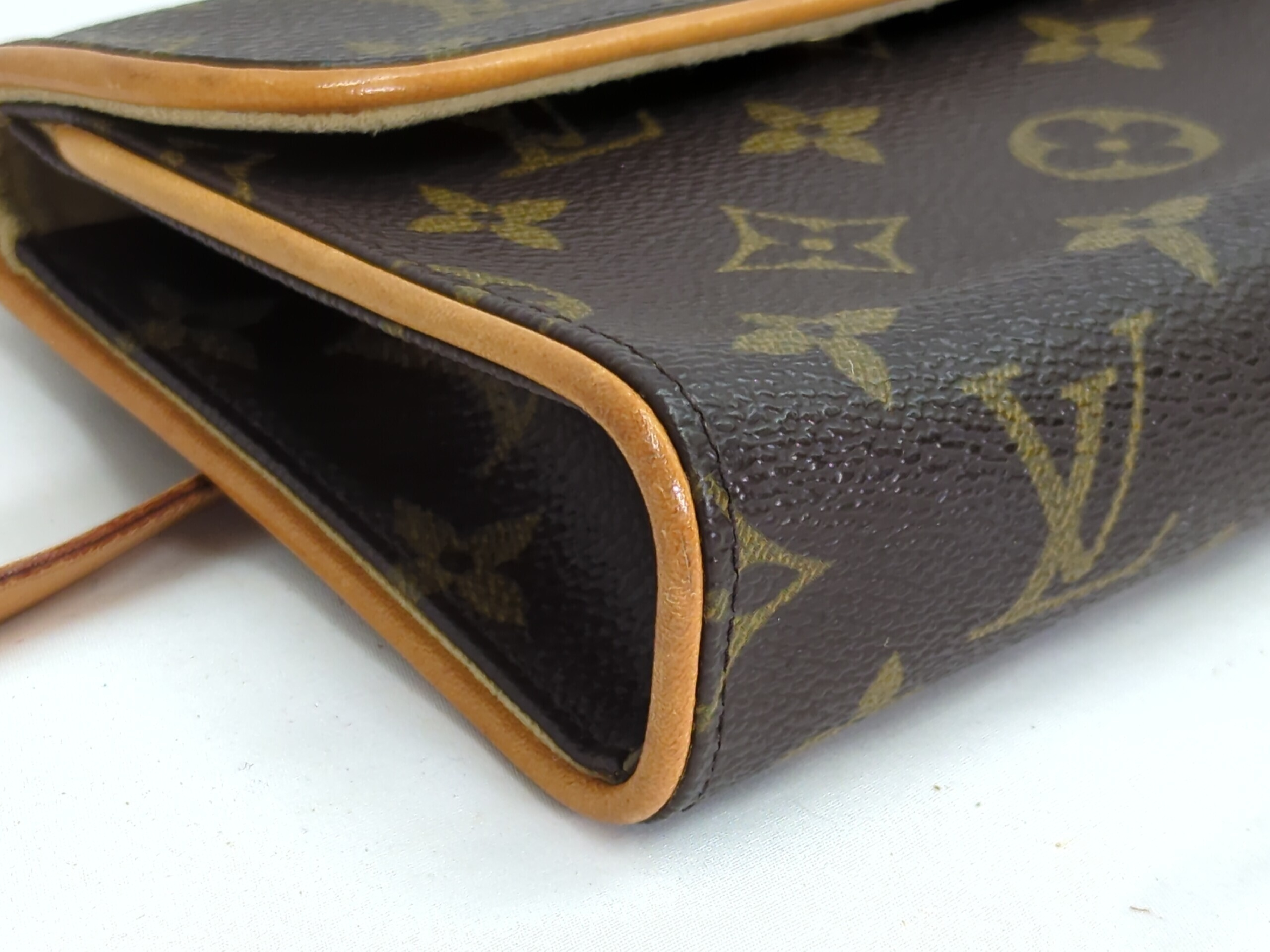 M51855 Monogram Pochette Florentine Bag — view 3