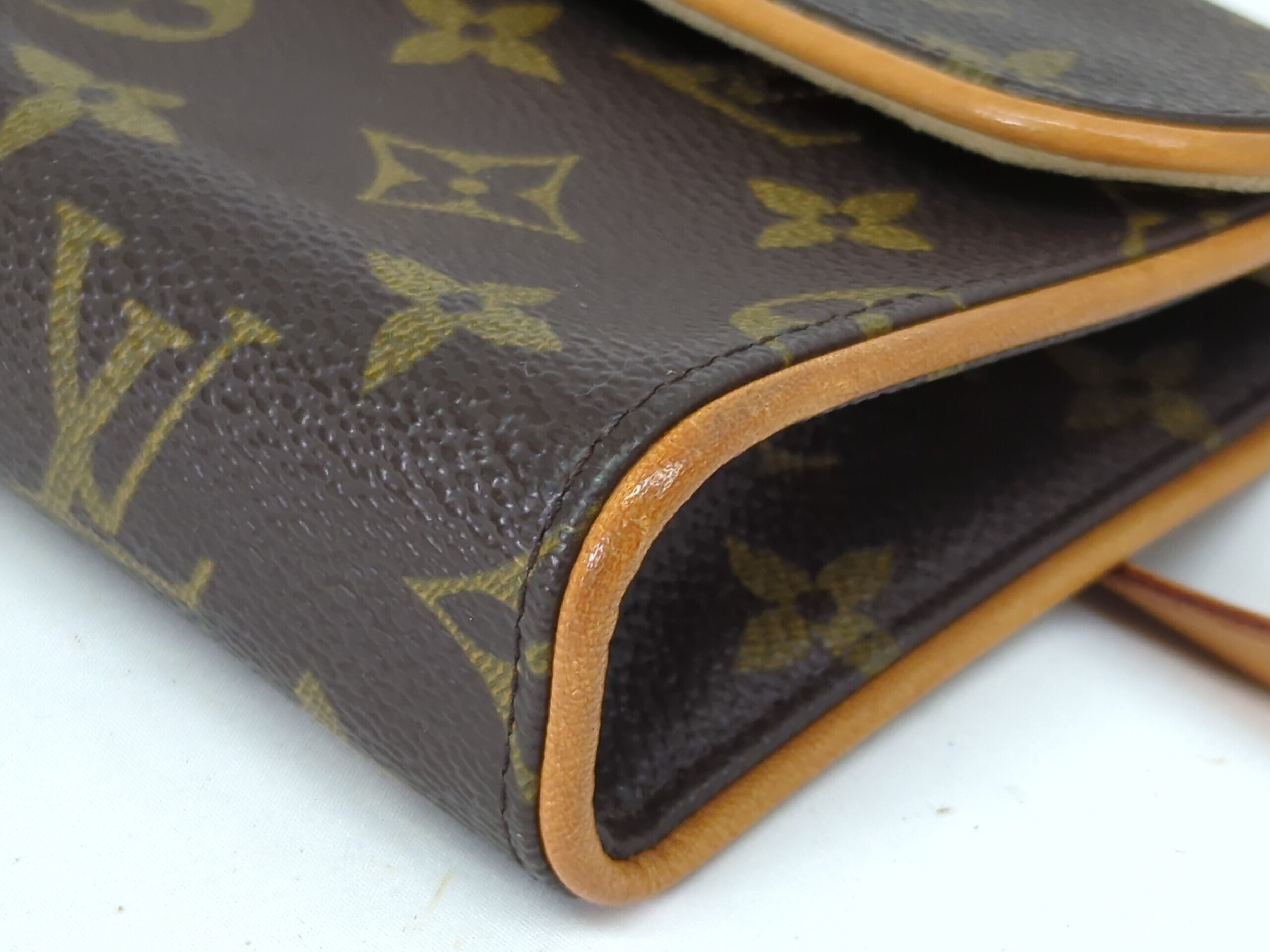 M51855 Monogram Pochette Florentine Bag — view 4