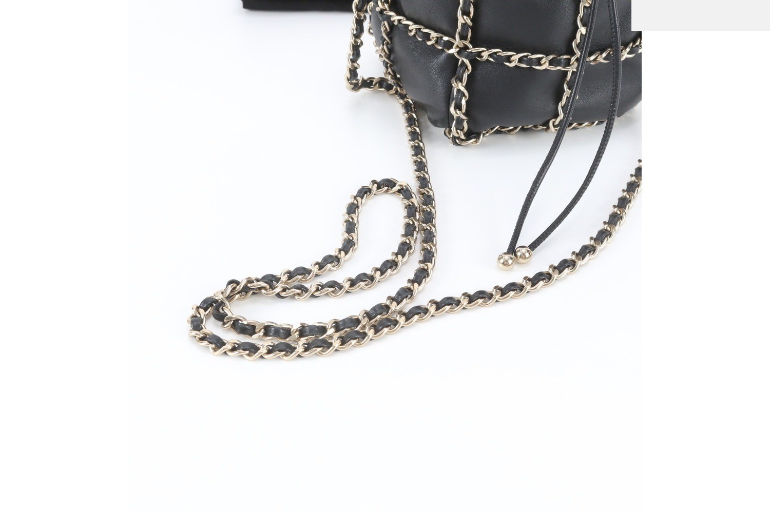 Serial sticker included Lambskin leather chain shoulder bag — view 2