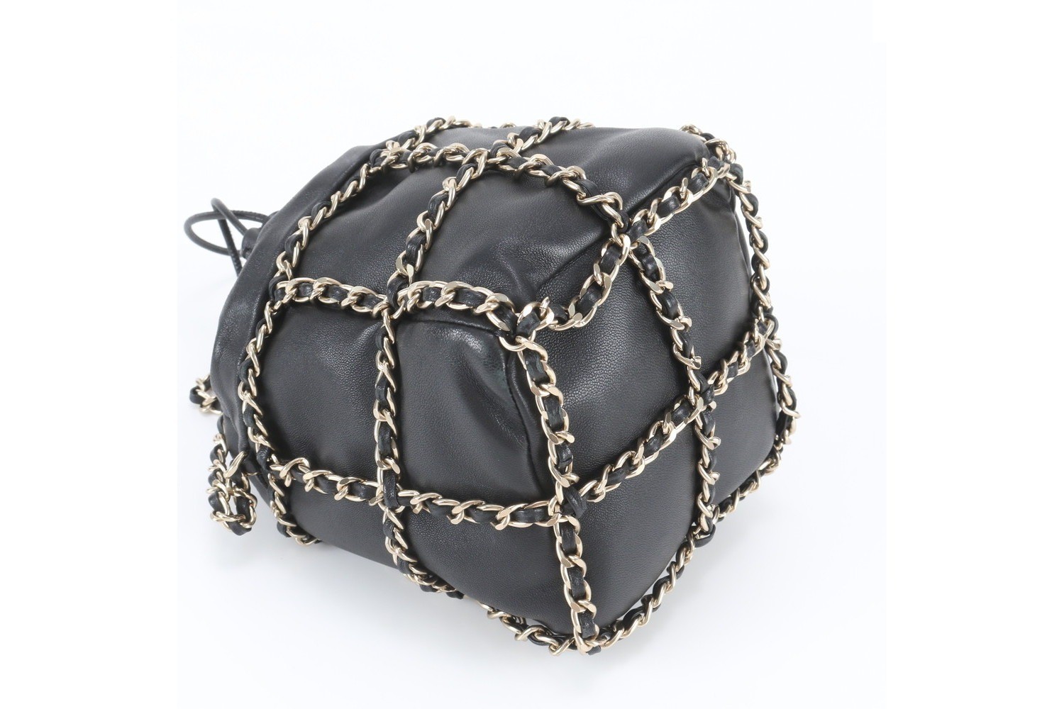 Serial sticker included Lambskin leather chain shoulder bag — view 4