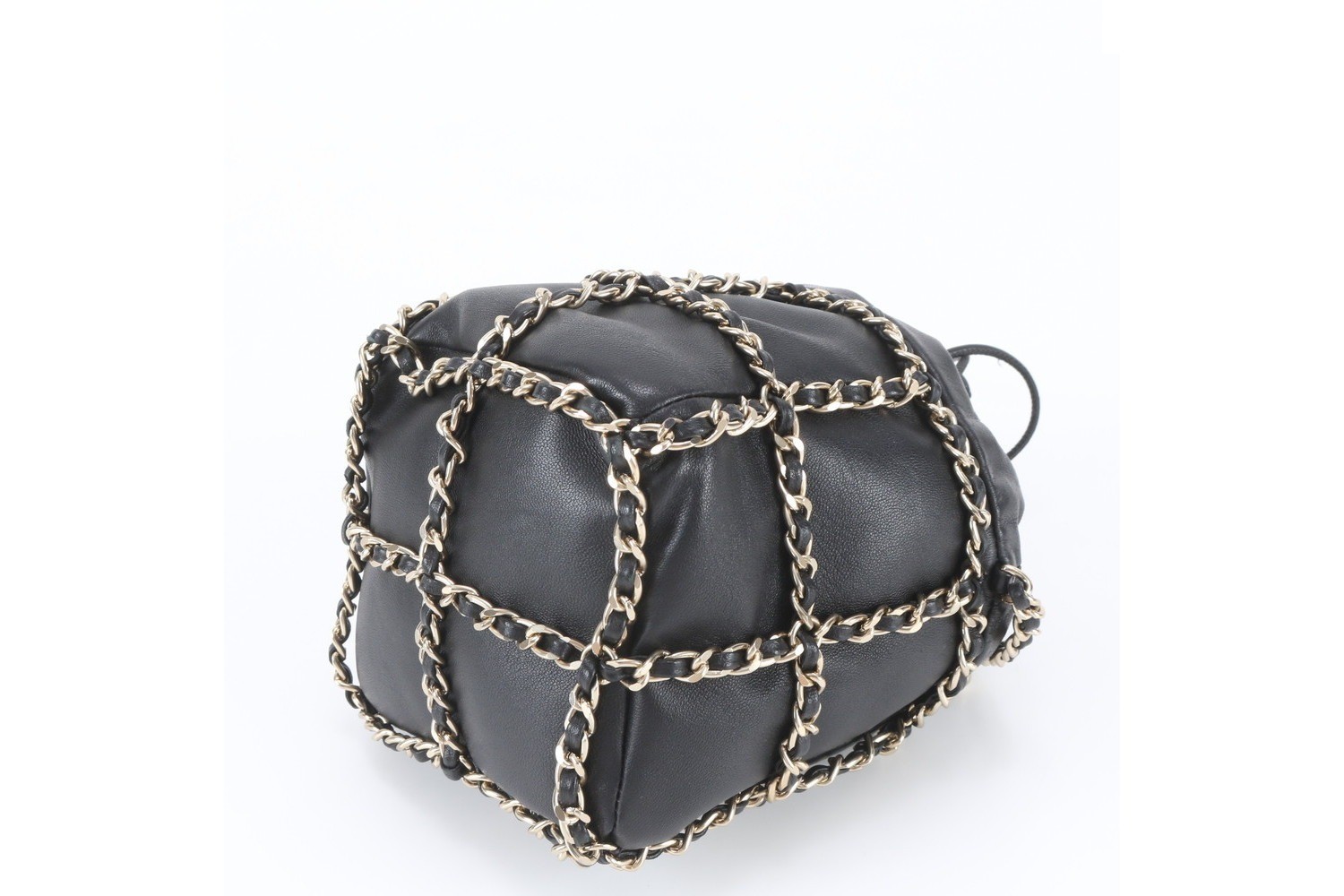 Serial sticker included Lambskin leather chain shoulder bag — view 5
