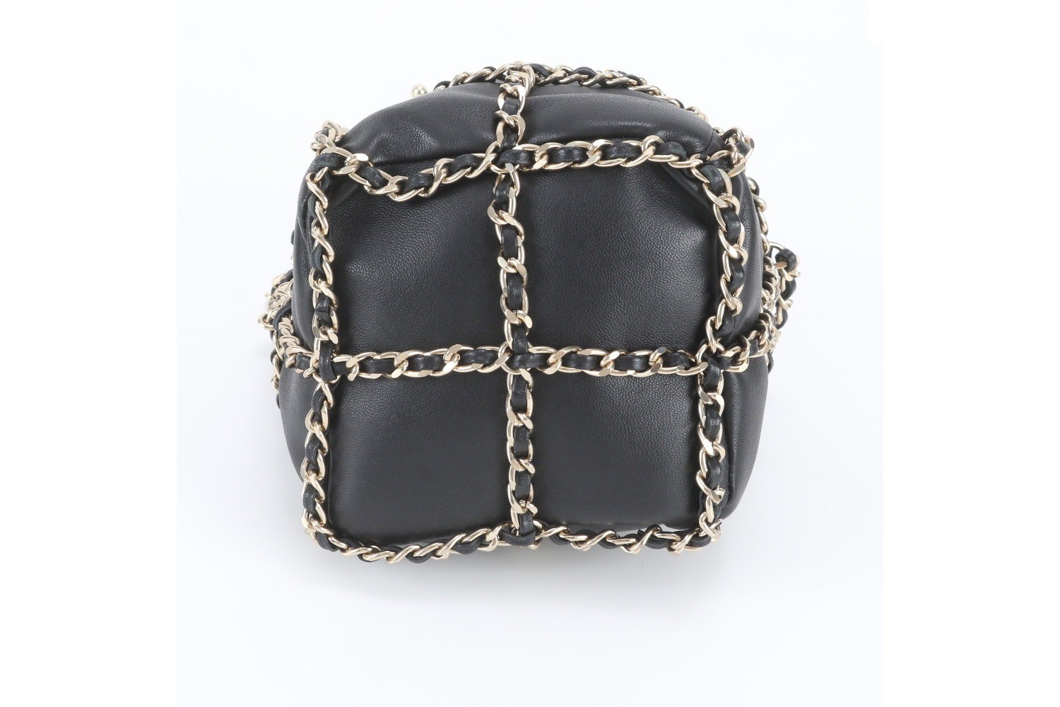 Serial sticker included Lambskin leather chain shoulder bag — view 6