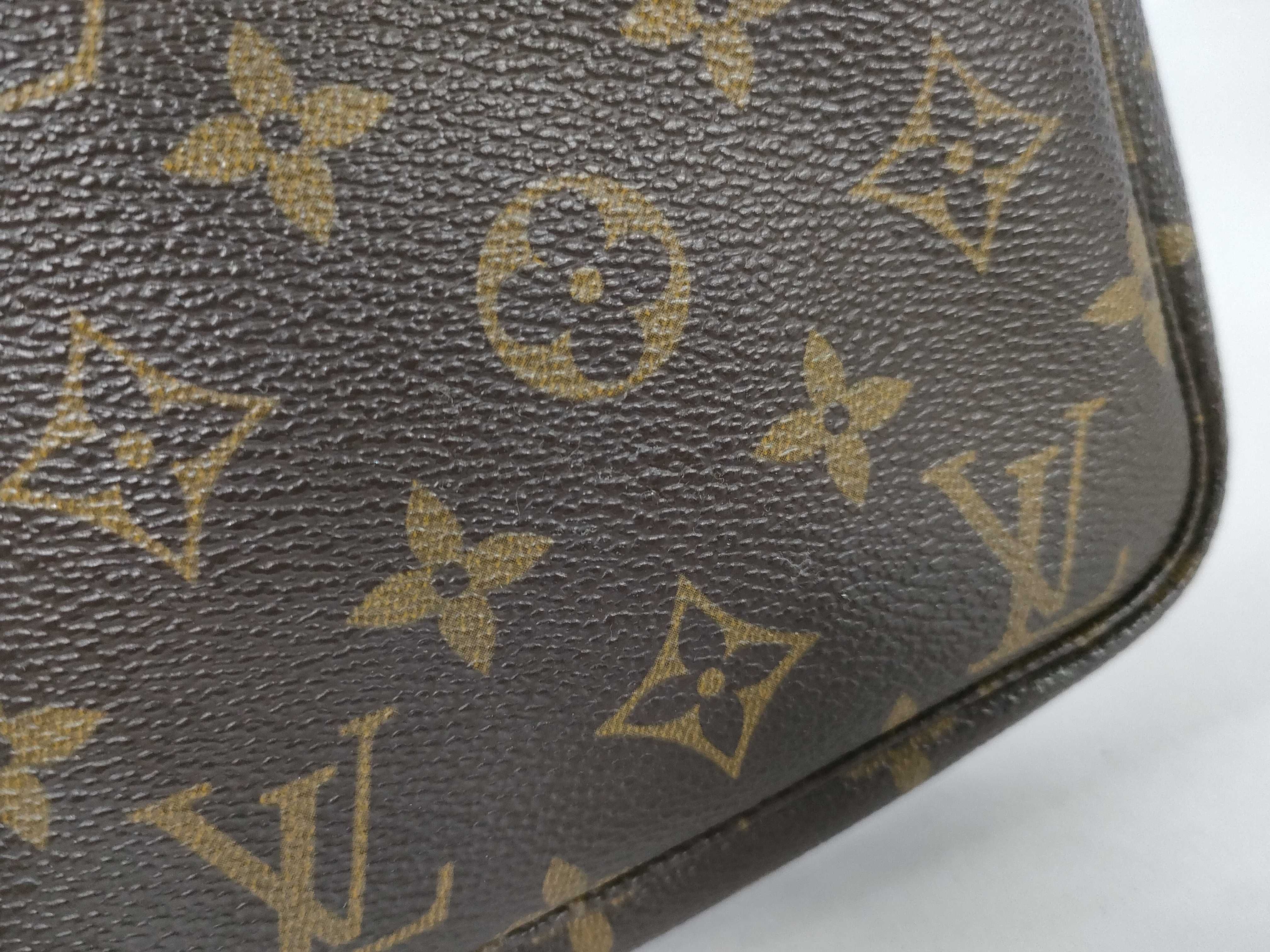 Monogram Vuitton Accessoires Pouch — view 11