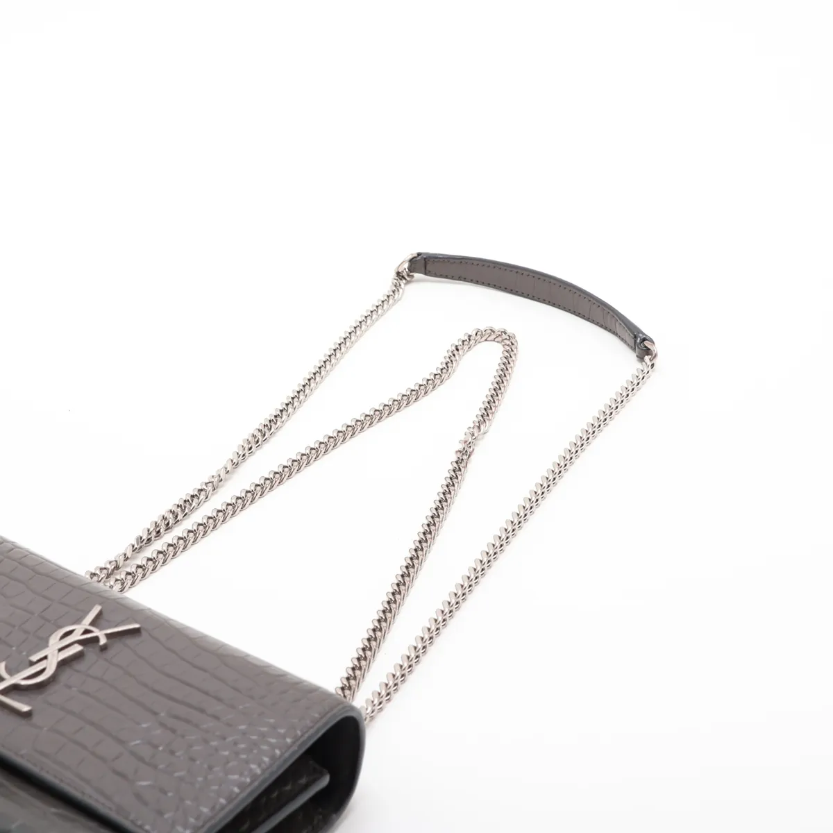 Sunset 452157 Crocodile Embossed Chain Wallet, Gray — view 5