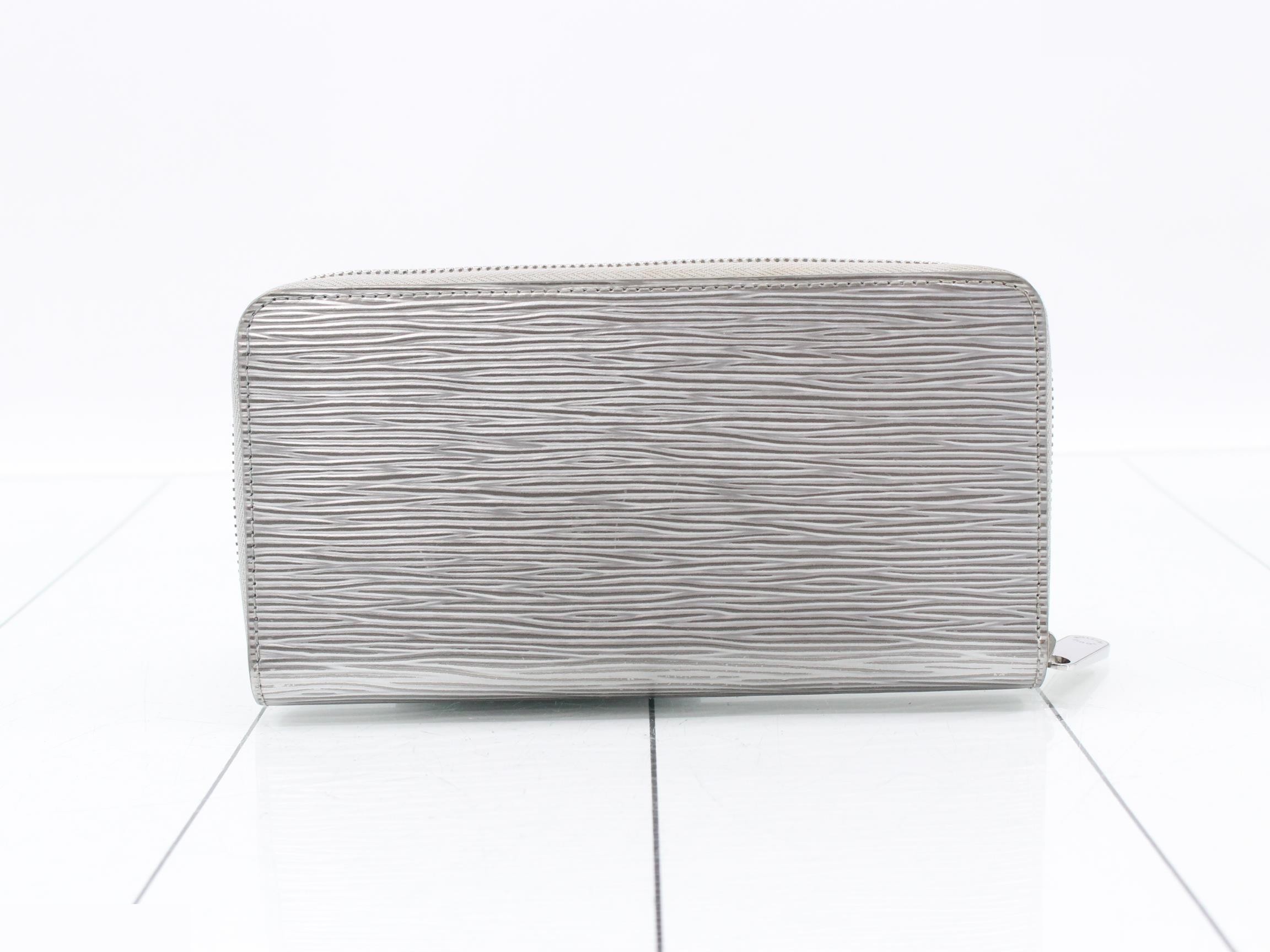 Epi Zippy Wallet Long Wallet — view 2