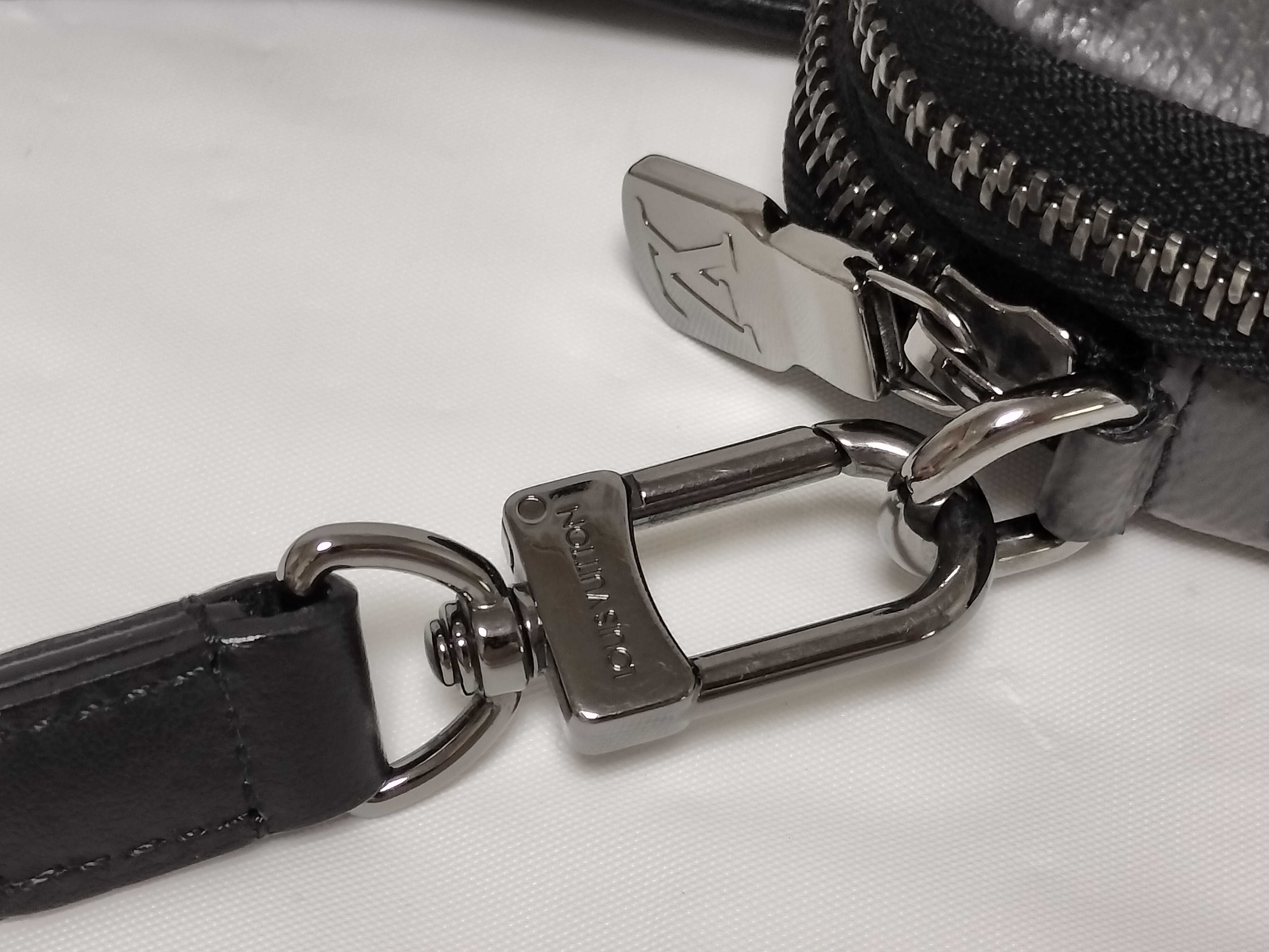Reverse Double Phone Pouch RFID Shoulder Bag — view 12