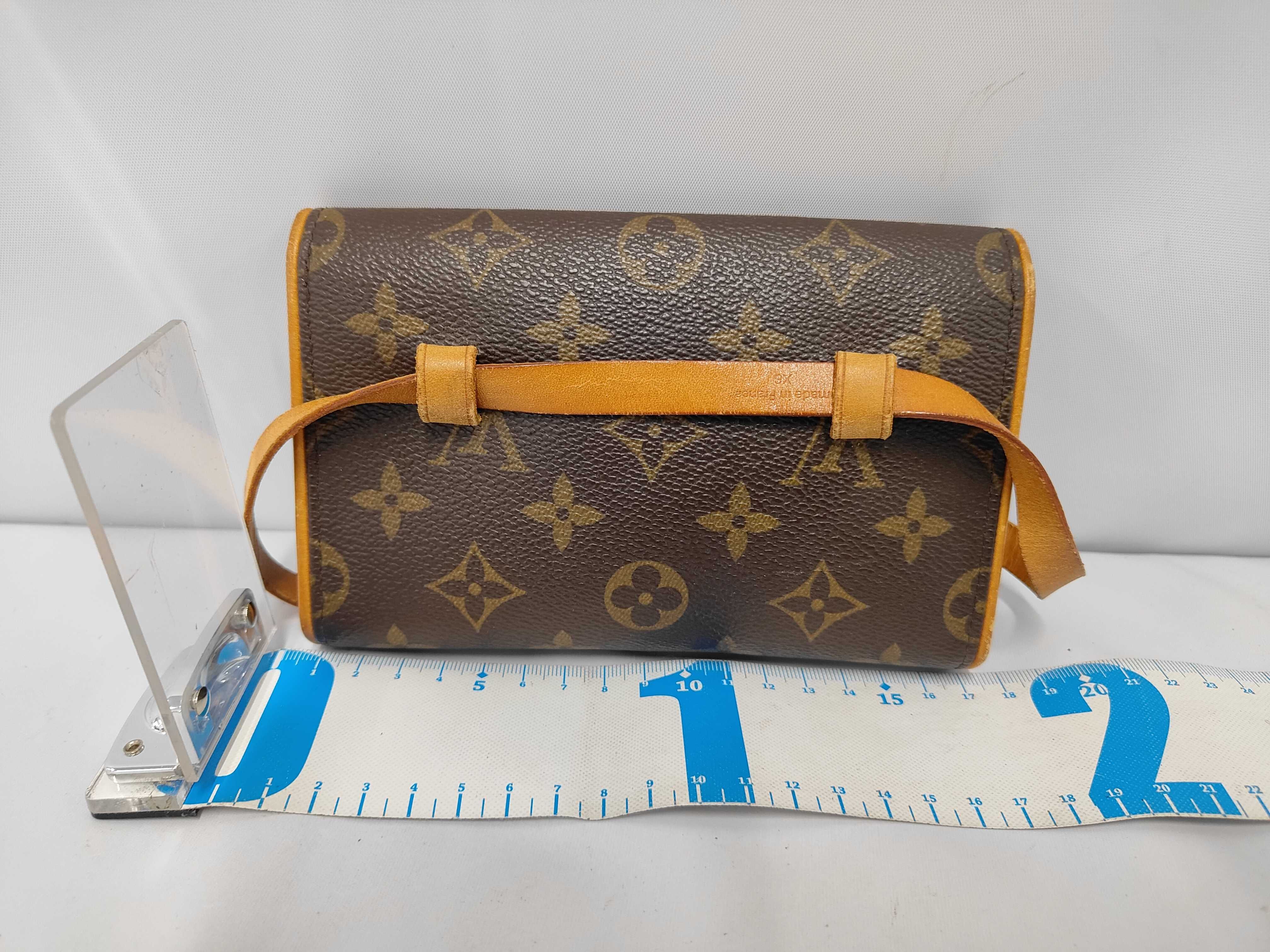 Monogram Shoulder Bag Pochette Florentine M51855 Shoulder Bag — view 2