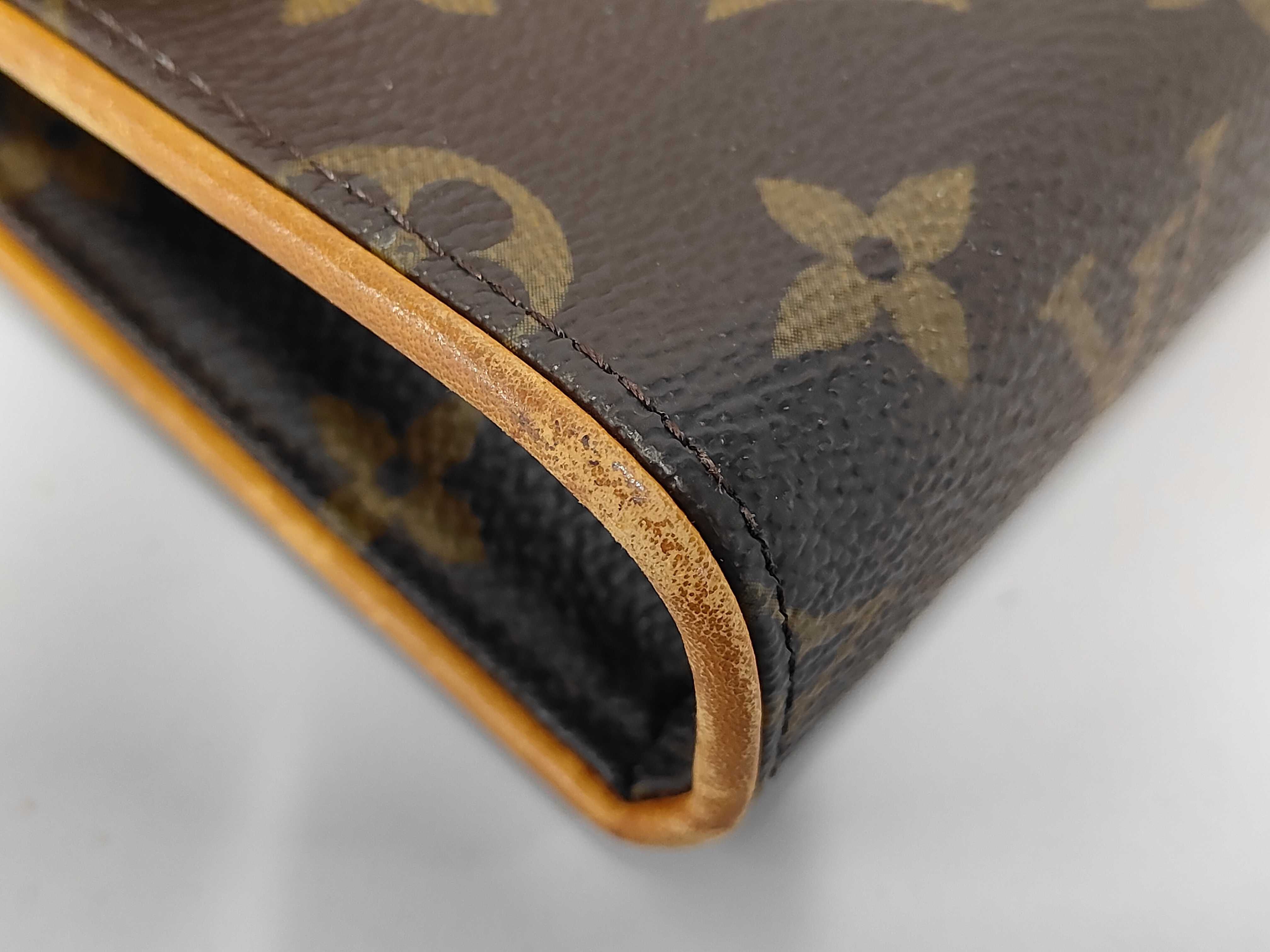 Monogram Shoulder Bag Pochette Florentine M51855 Shoulder Bag — view 4