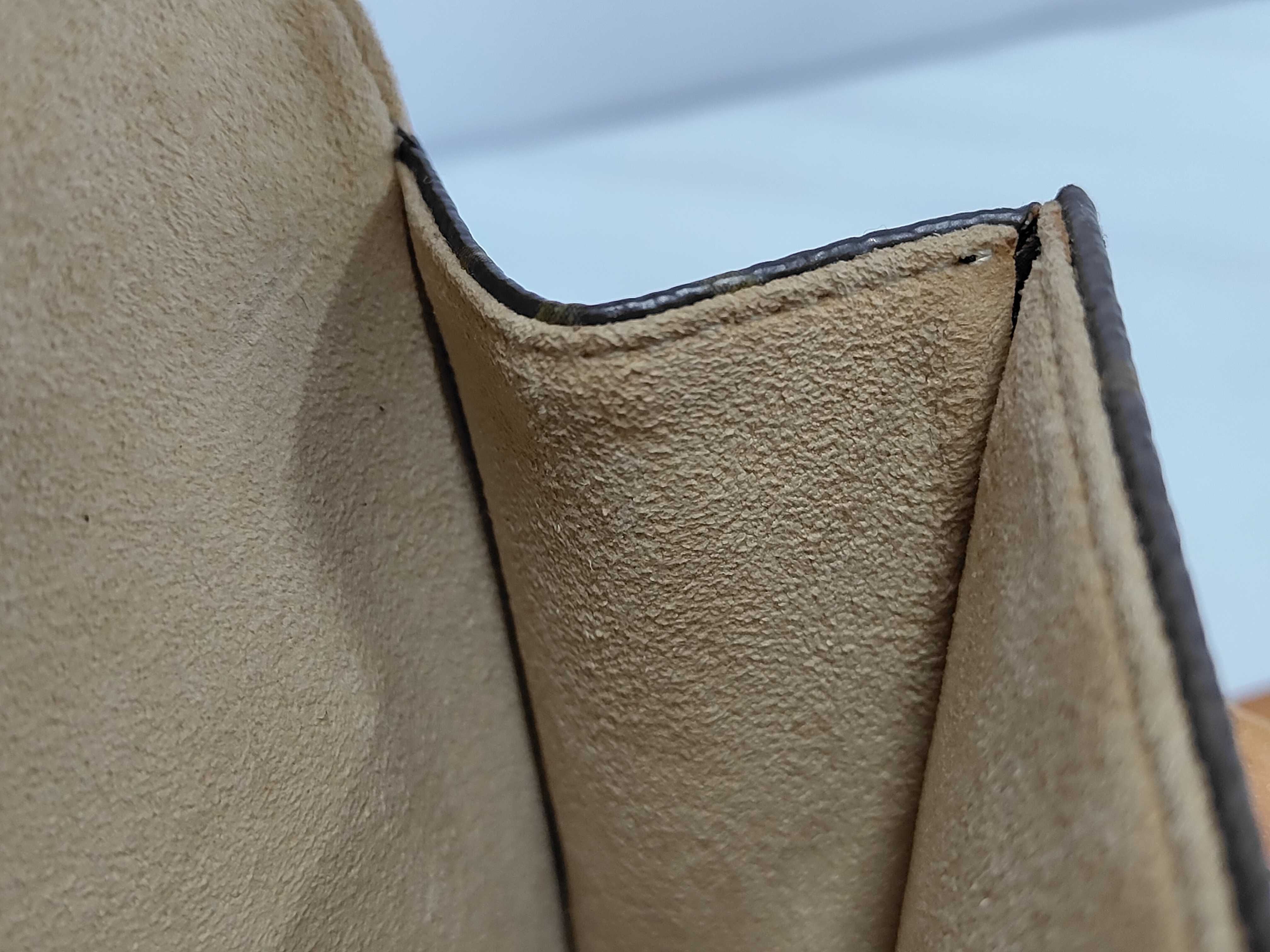 Monogram Shoulder Bag Pochette Florentine M51855 Shoulder Bag — view 10