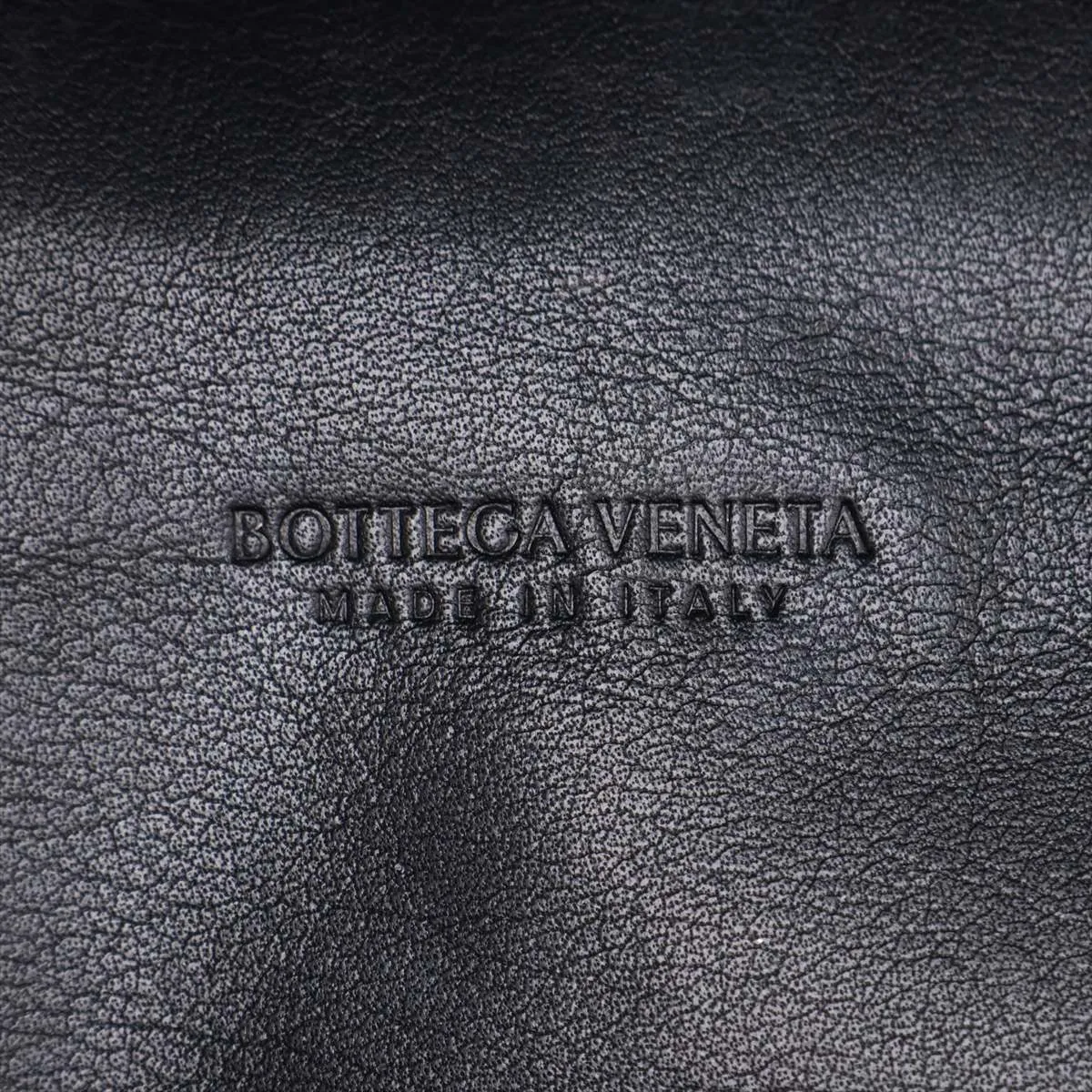 The Chain Pouch Leather Chain Shoulder Bag Black — view 7