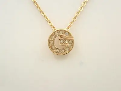 Necklace, chain approximately 41 cm