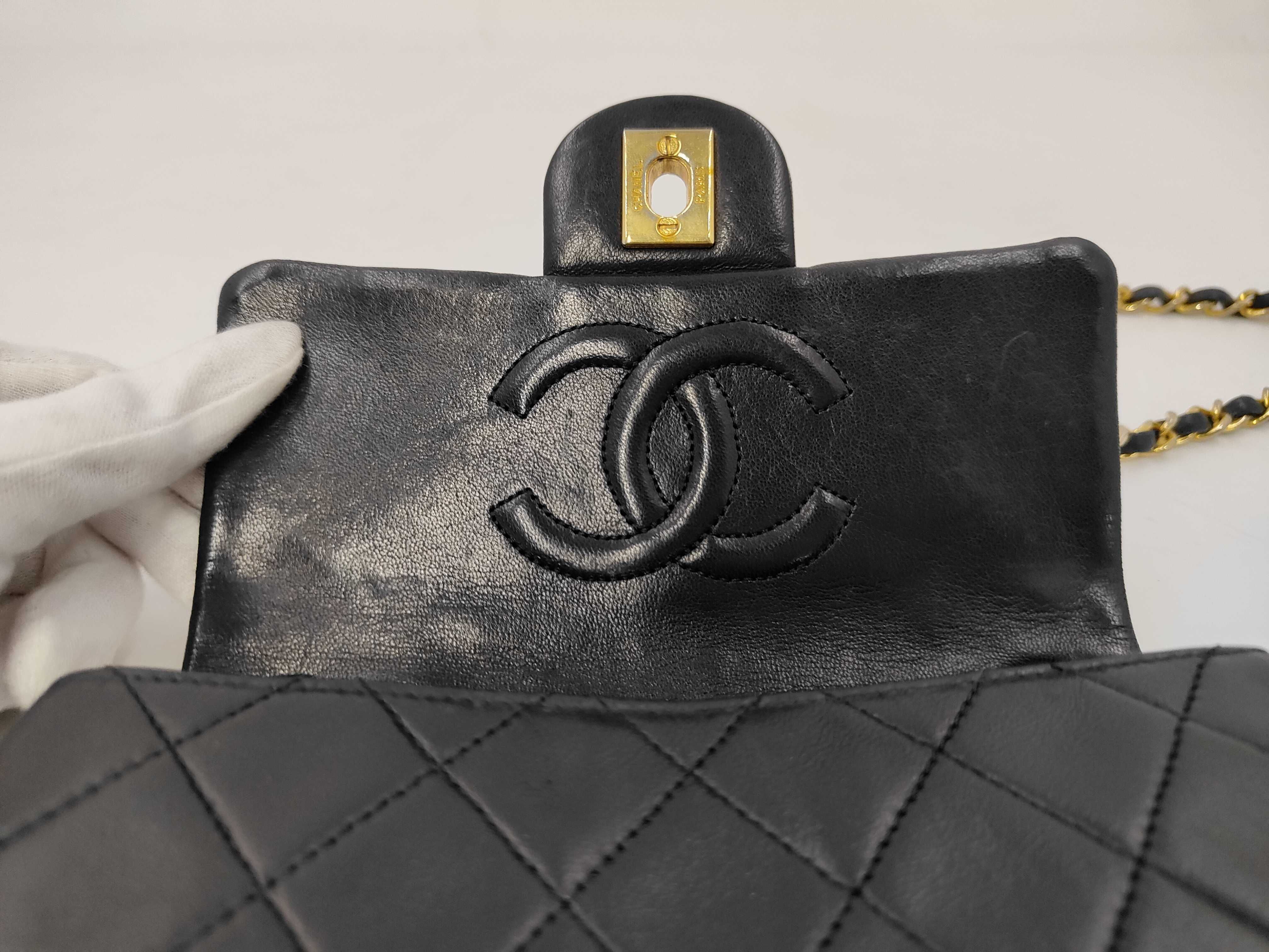 Lambskin Matelassé 1177627 Seal Shoulder Bag — view 8
