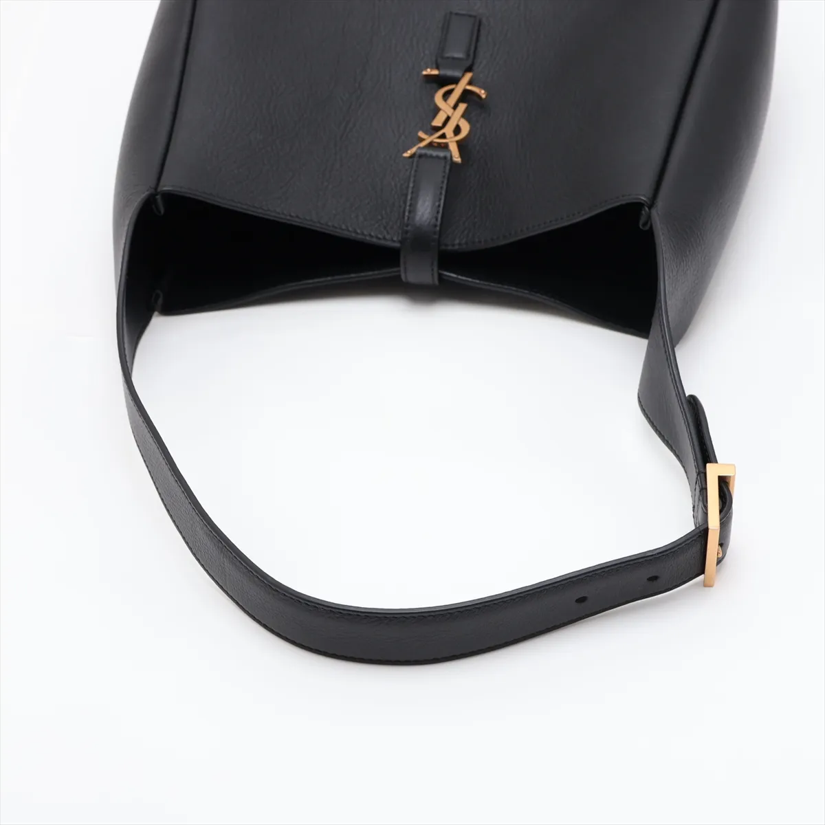 LE 5 A 7 Small Leather Shoulder Bag, Black — view 5