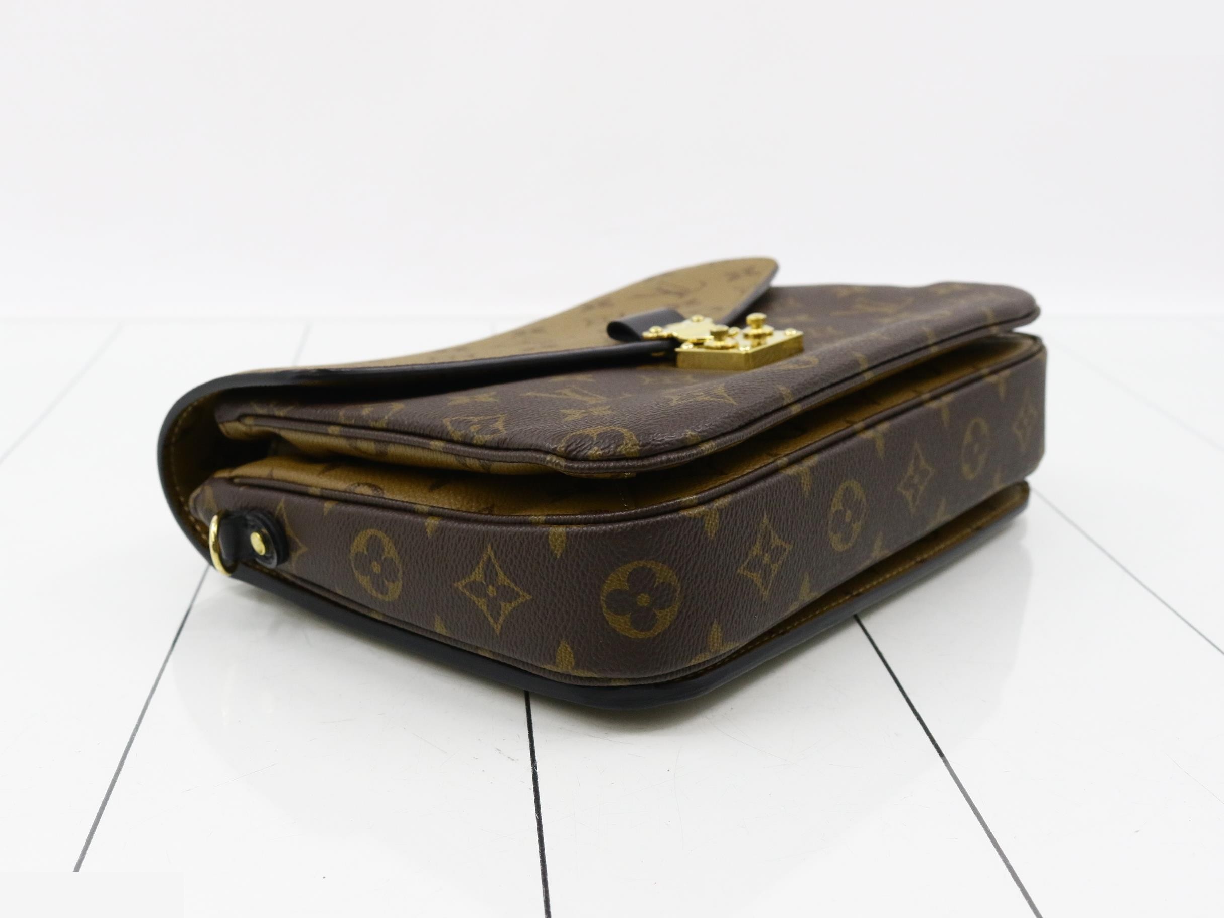 Monogram Reverse Pochette Metis MM 2-Way Handbag — view 5