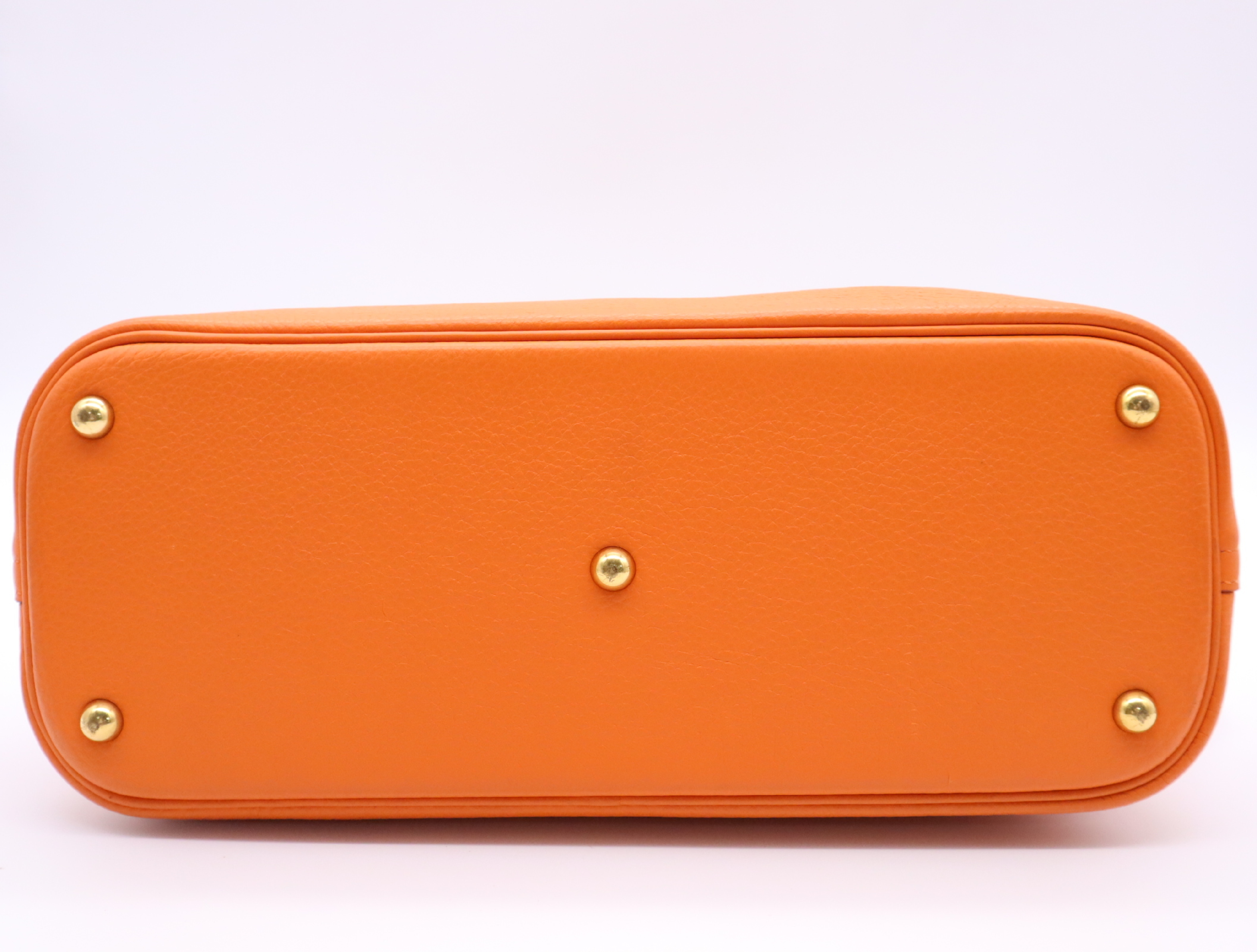 Leather Bolide 35 Shoulder Bag with Shoulder Strap, Padlock, 2 Keys, and Clochette. Orange. G Stamp. 2003. — view 4