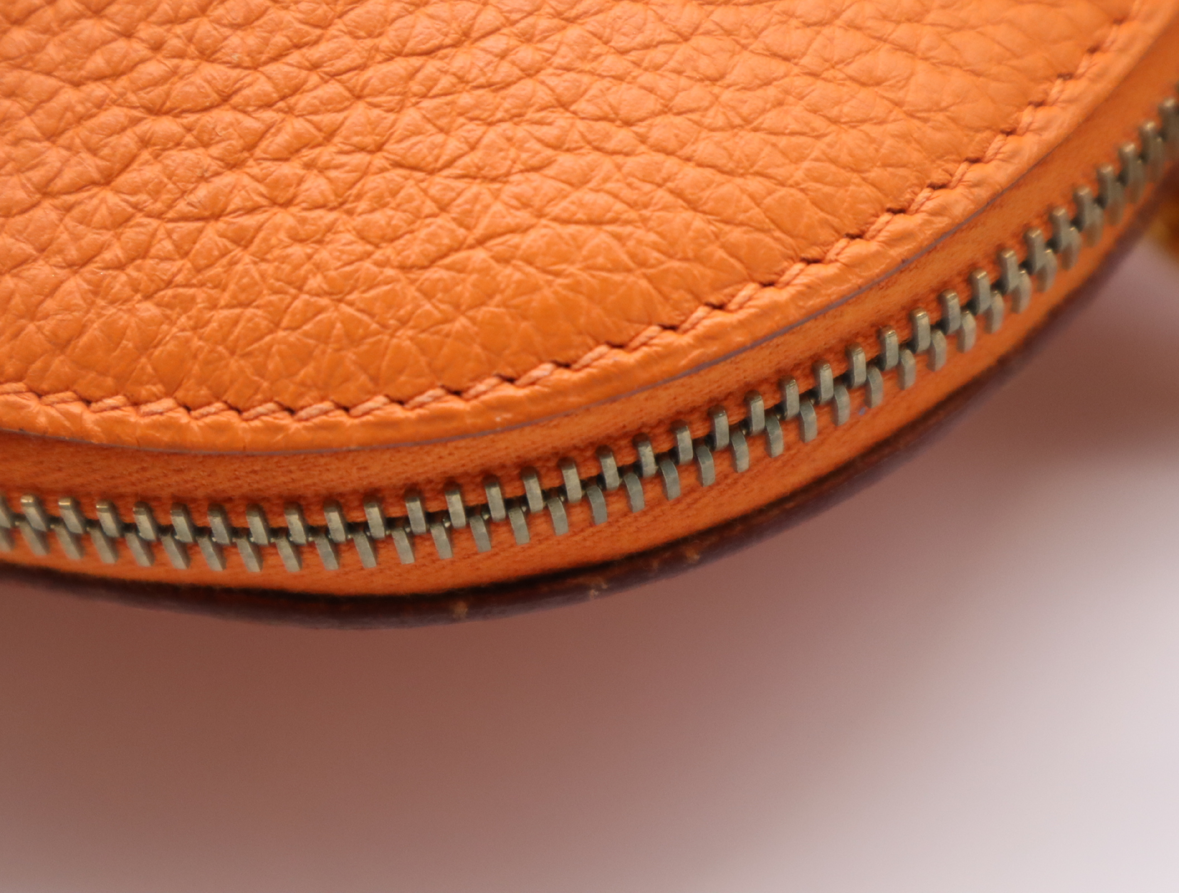 Leather Bolide 35 Shoulder Bag with Shoulder Strap, Padlock, 2 Keys, and Clochette. Orange. G Stamp. 2003. — view 8