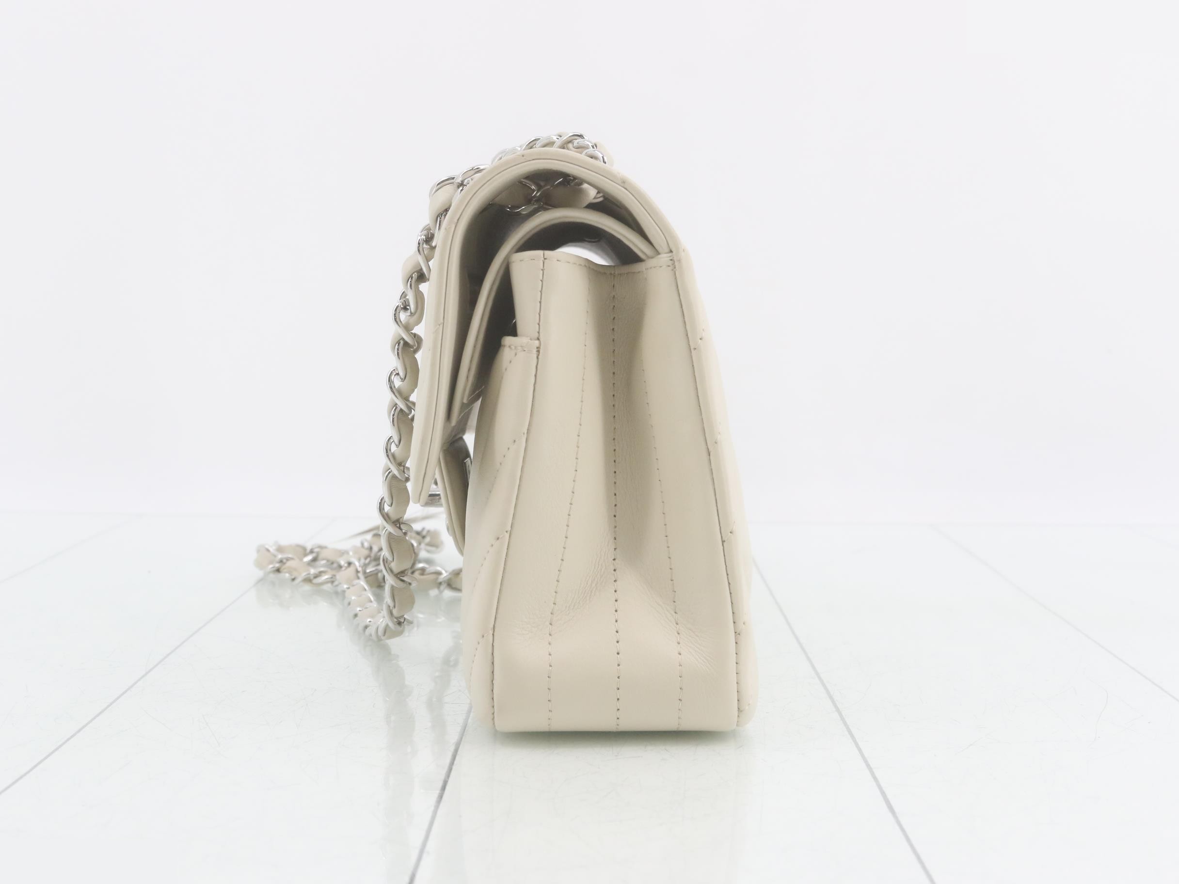Leather, V-stitch, Coco Mark, double flap, double chain shoulder bag — view 3