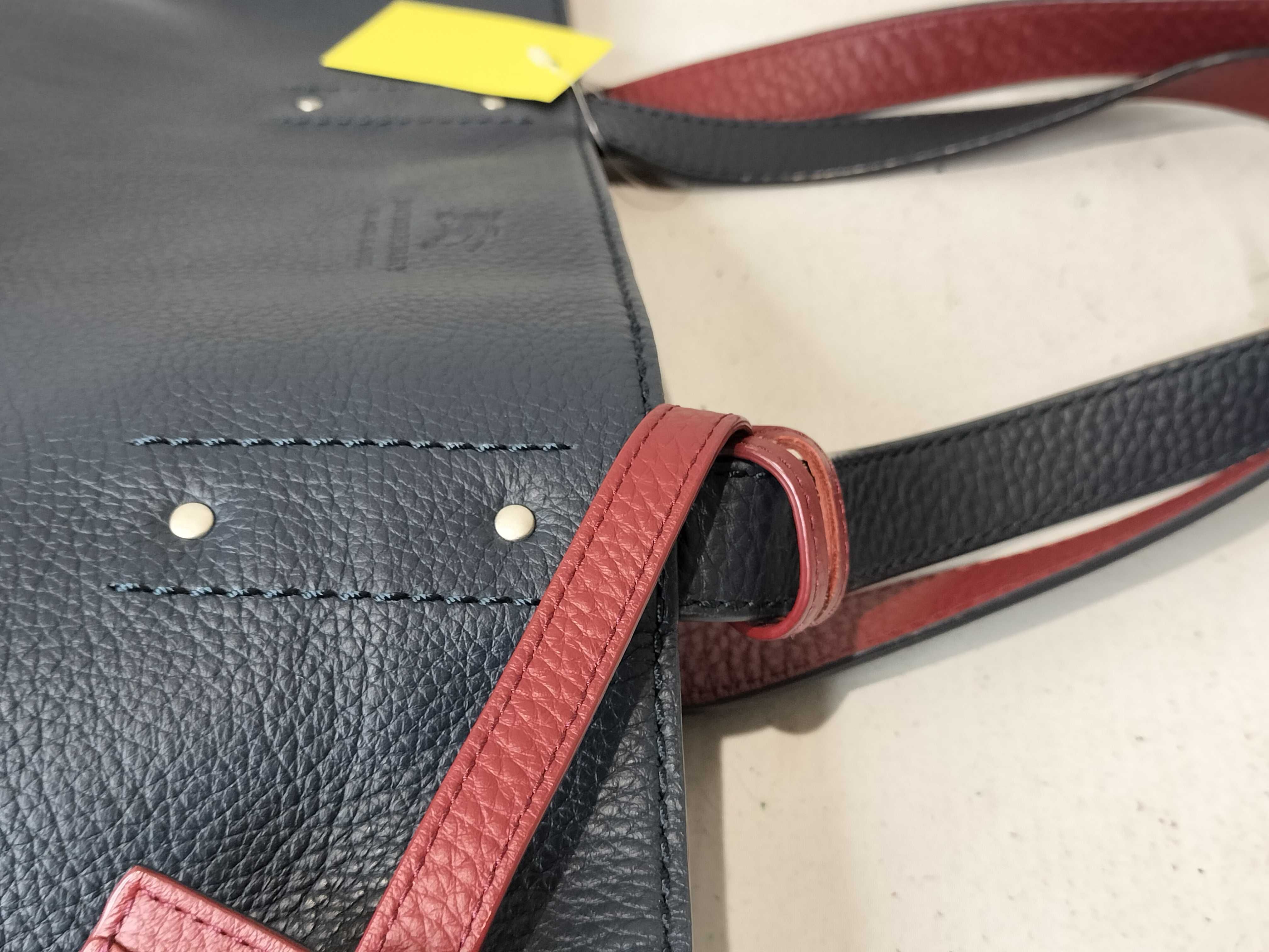 Black Label Tote Bag Handbag — view 6