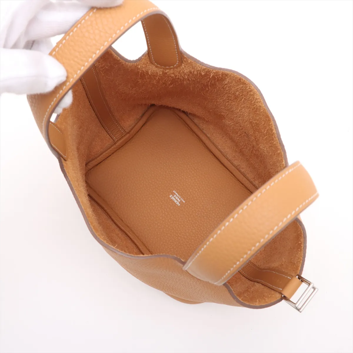 Picotin Lock 18 PM, Taurillon Clemence leather, Natural Sable, Silver hardware, W: 2024 — view 7