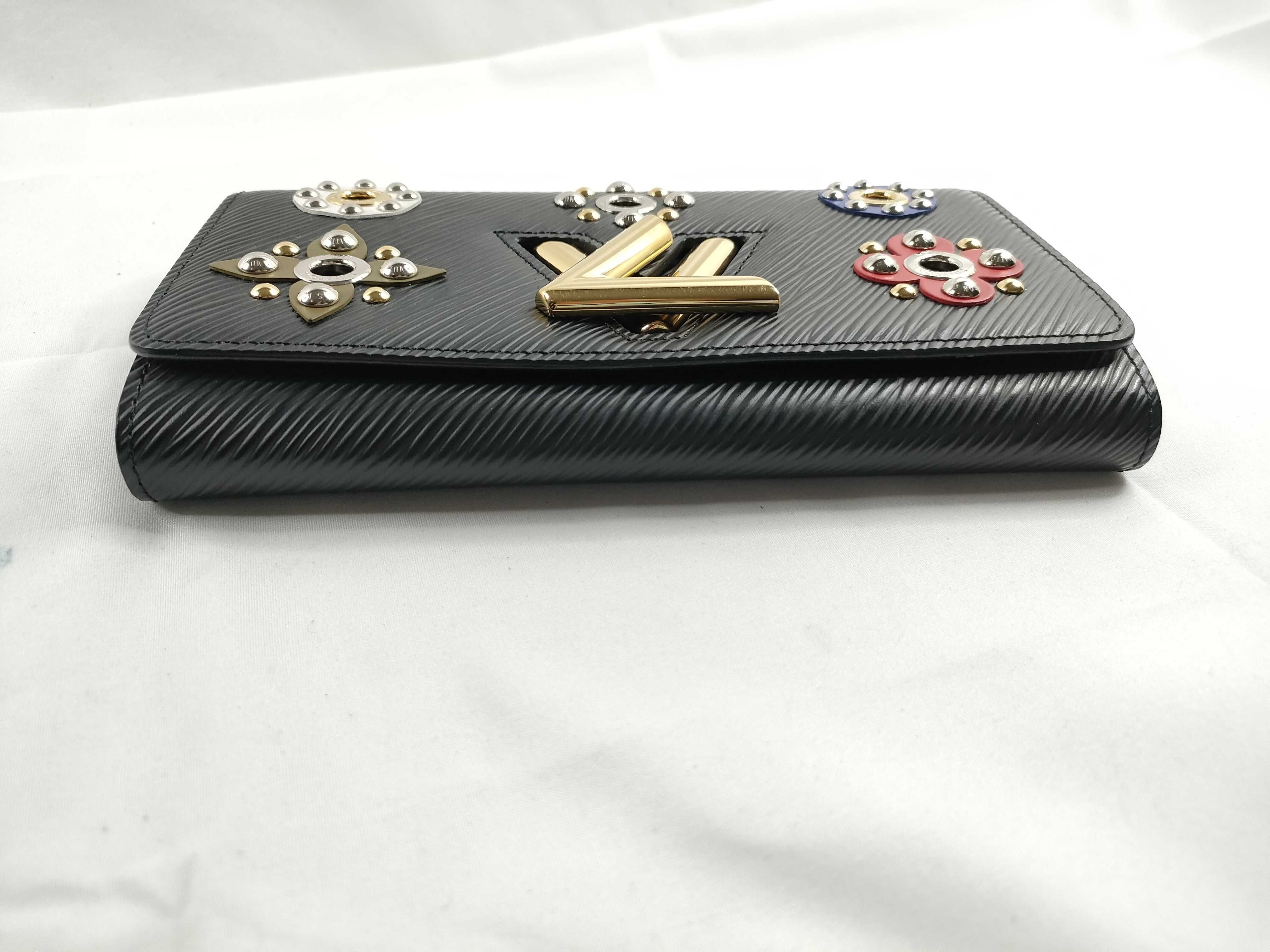 Epi Portefeuille Twist Epi M62483 Long Wallet — view 6