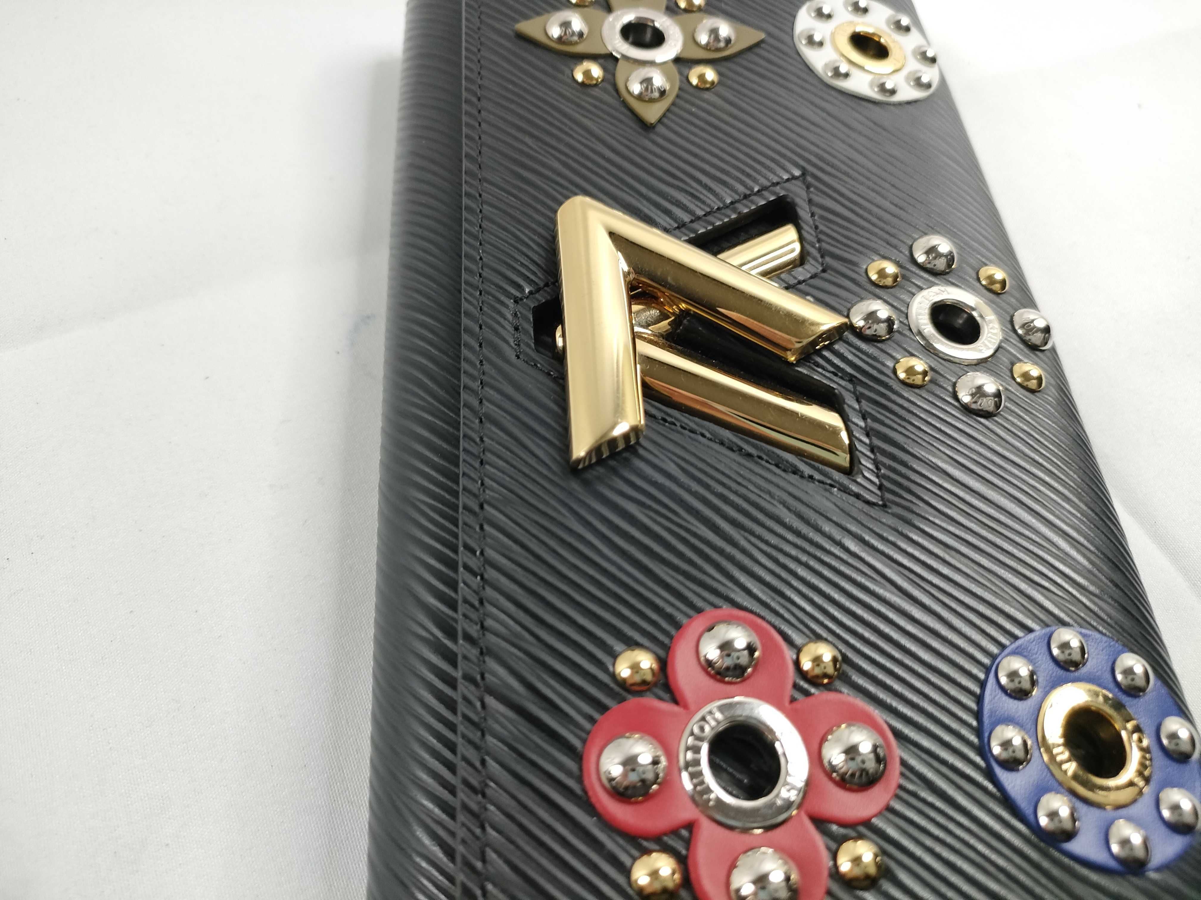 Epi Portefeuille Twist Epi M62483 Long Wallet — view 8