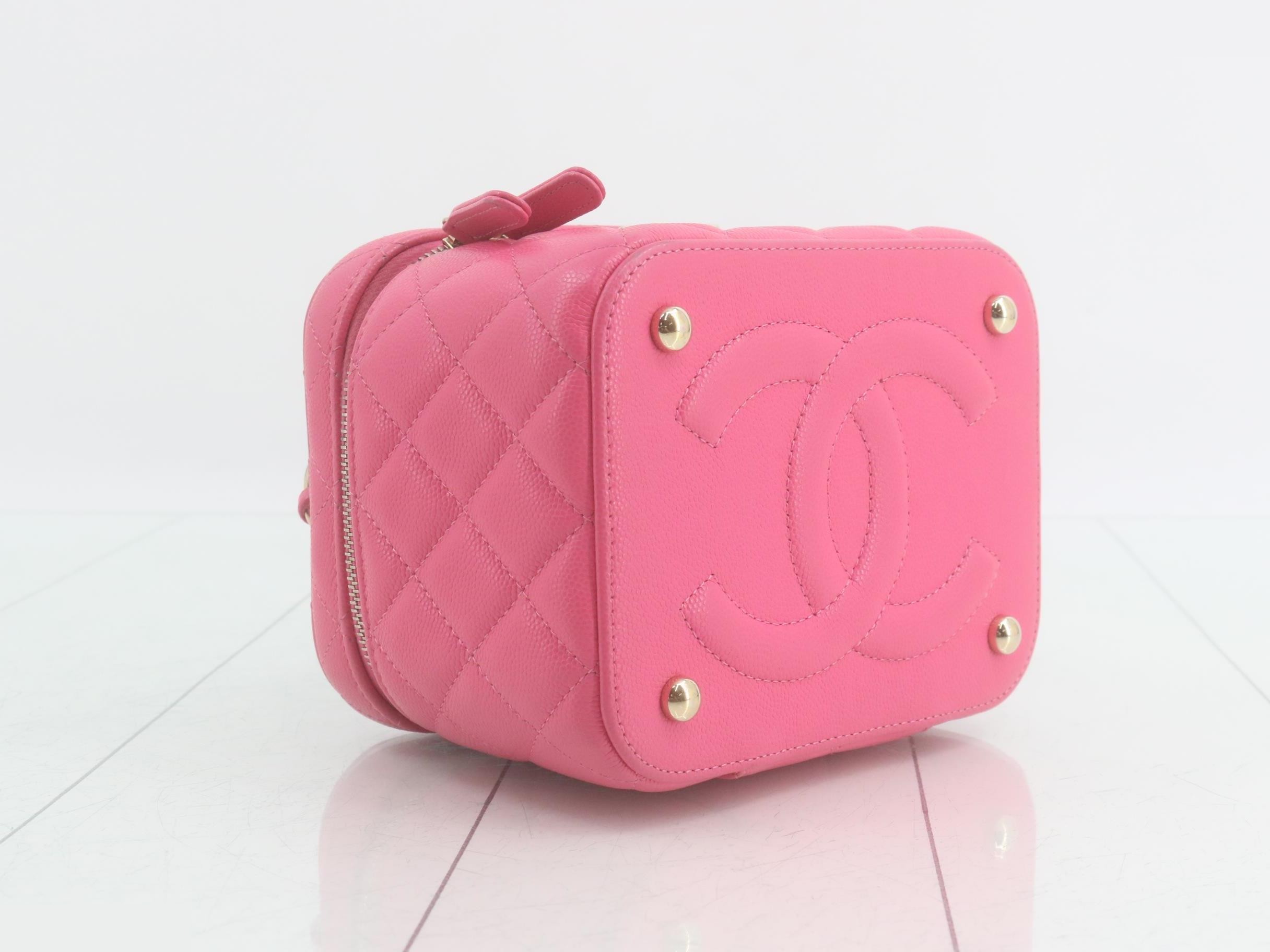 Plate Vanity Bag, Small, Matelassé Shoulder Bag — view 5