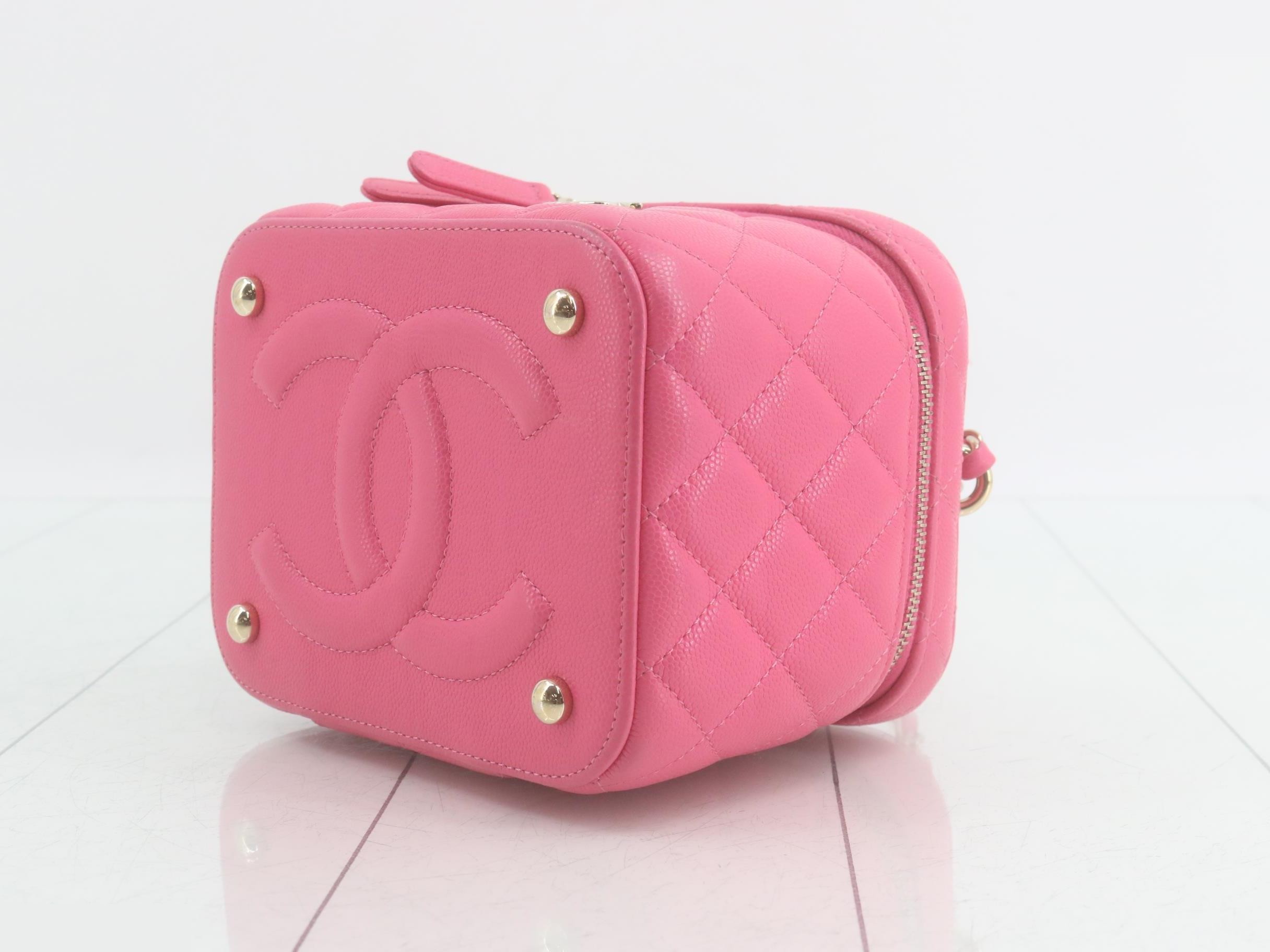 Plate Vanity Bag, Small, Matelassé Shoulder Bag — view 6
