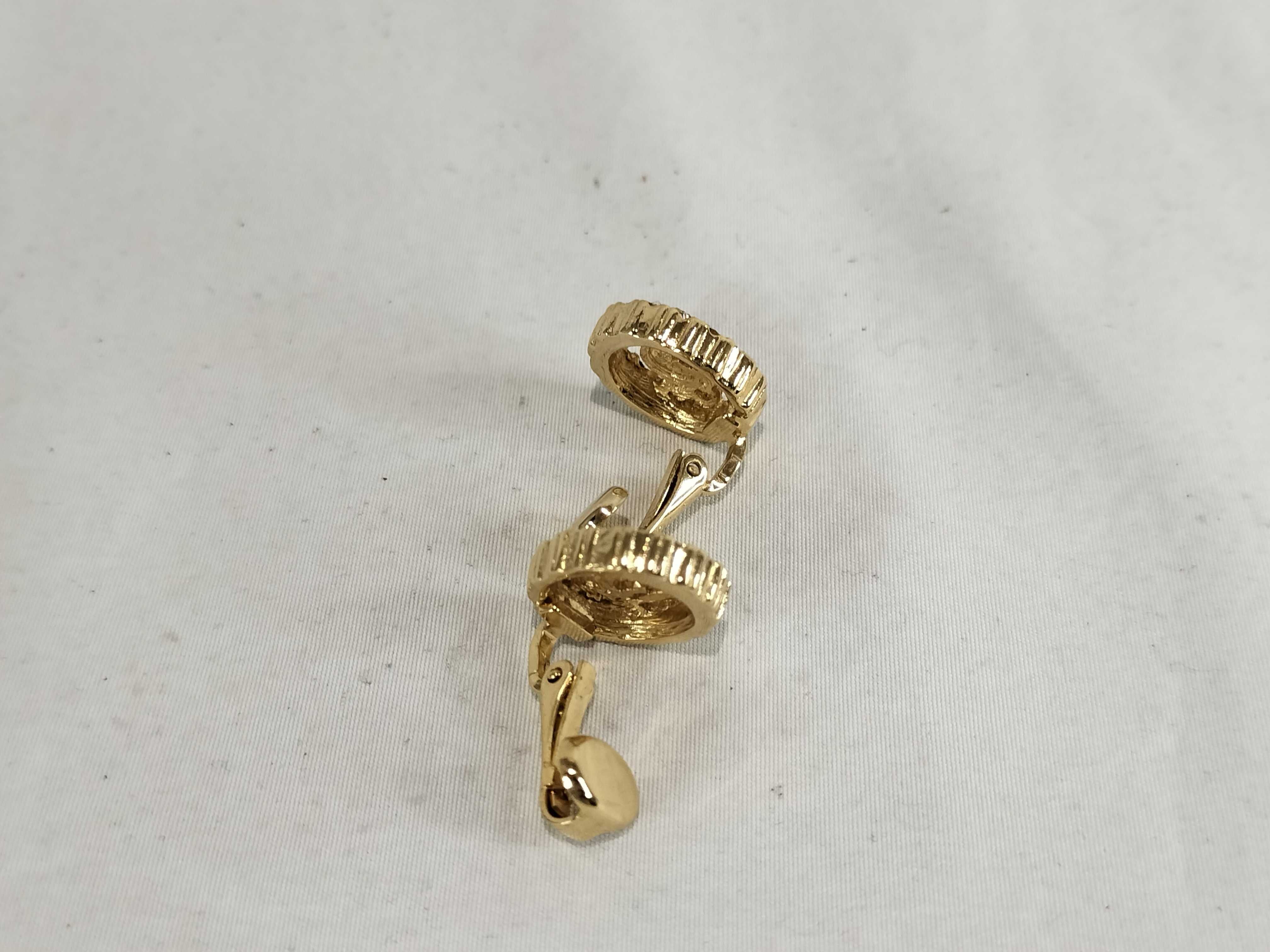 Earrings, Logo Trotter, Oval Shape, Rhinestone, GP Gold Color, with Box. — view 9