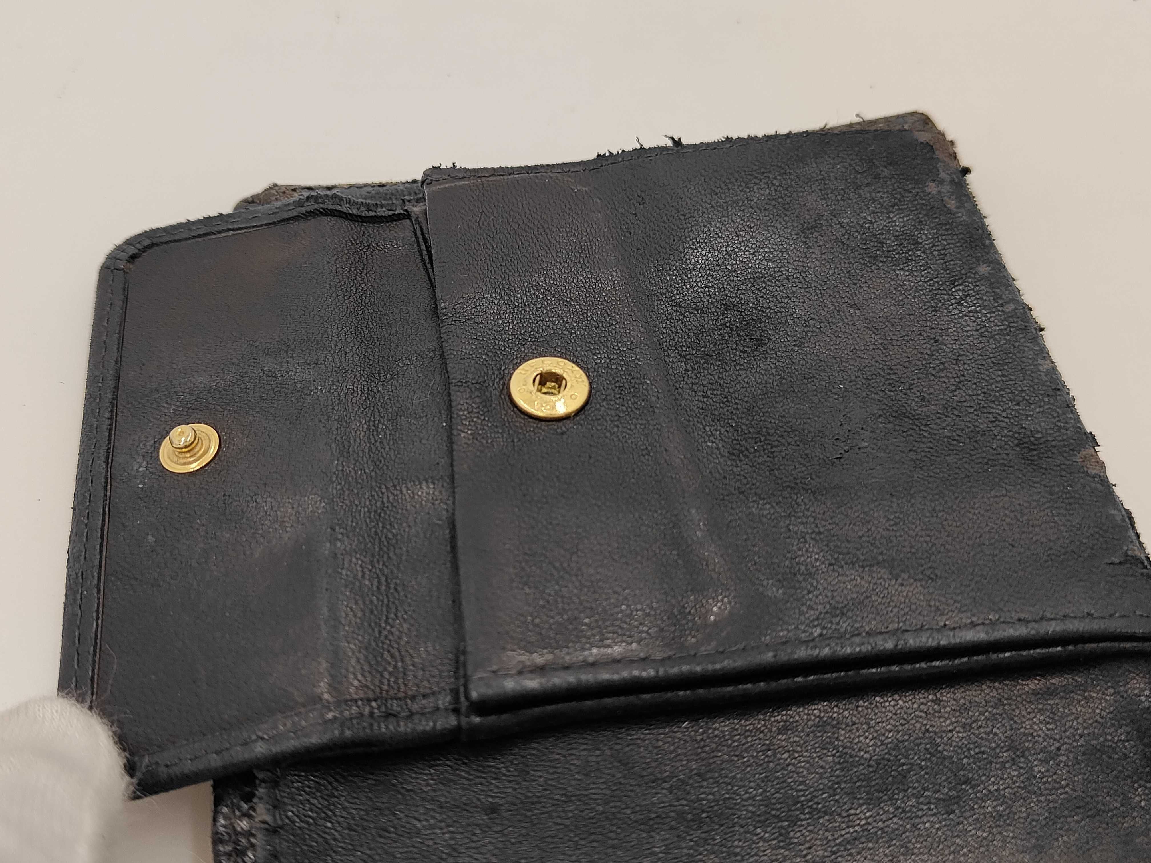 Coco Mark Caviar Skin Bi-fold Wallet (with seal) — view 12