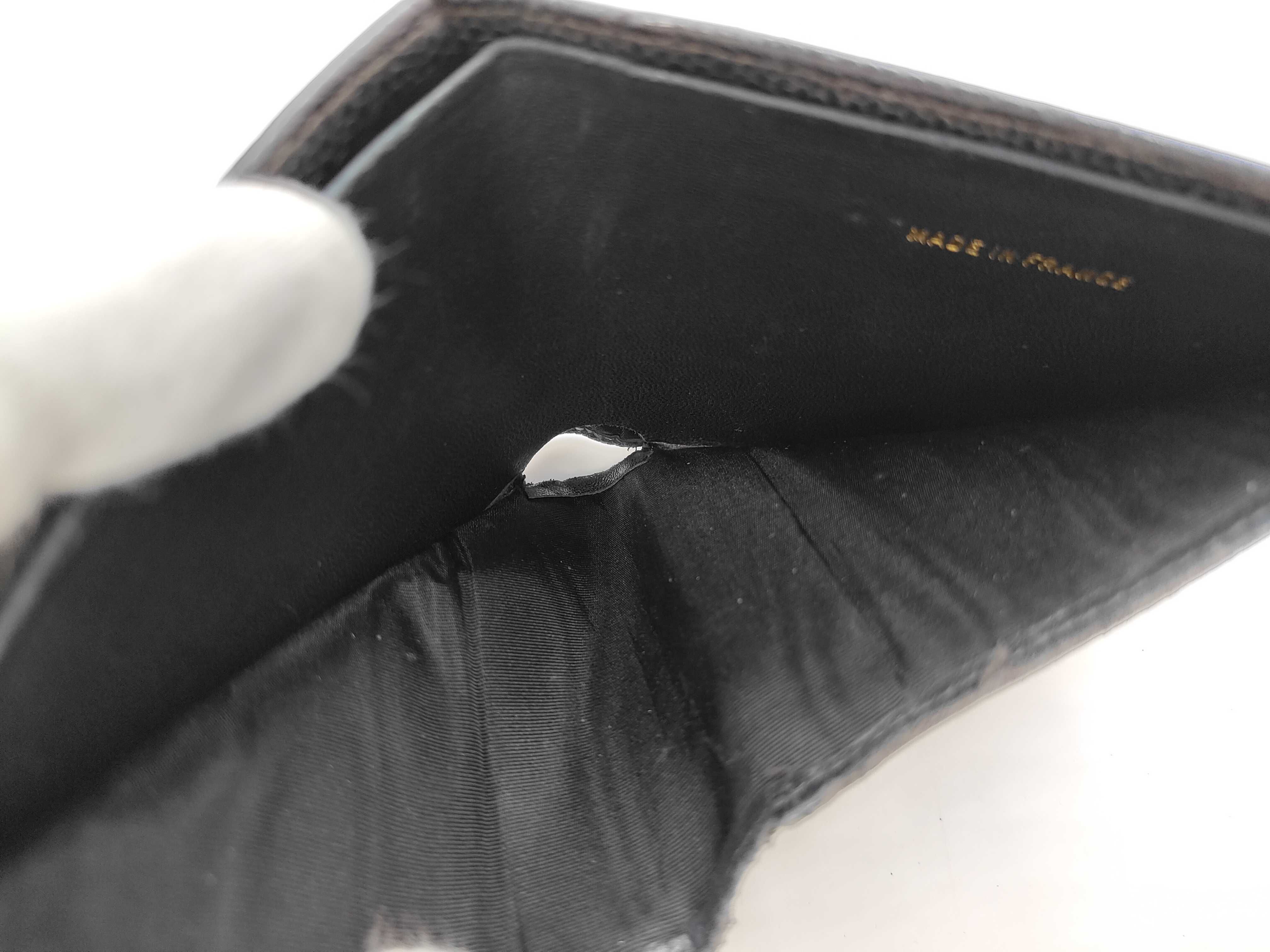 Coco Mark Caviar Skin Bi-fold Wallet (with seal) — view 14
