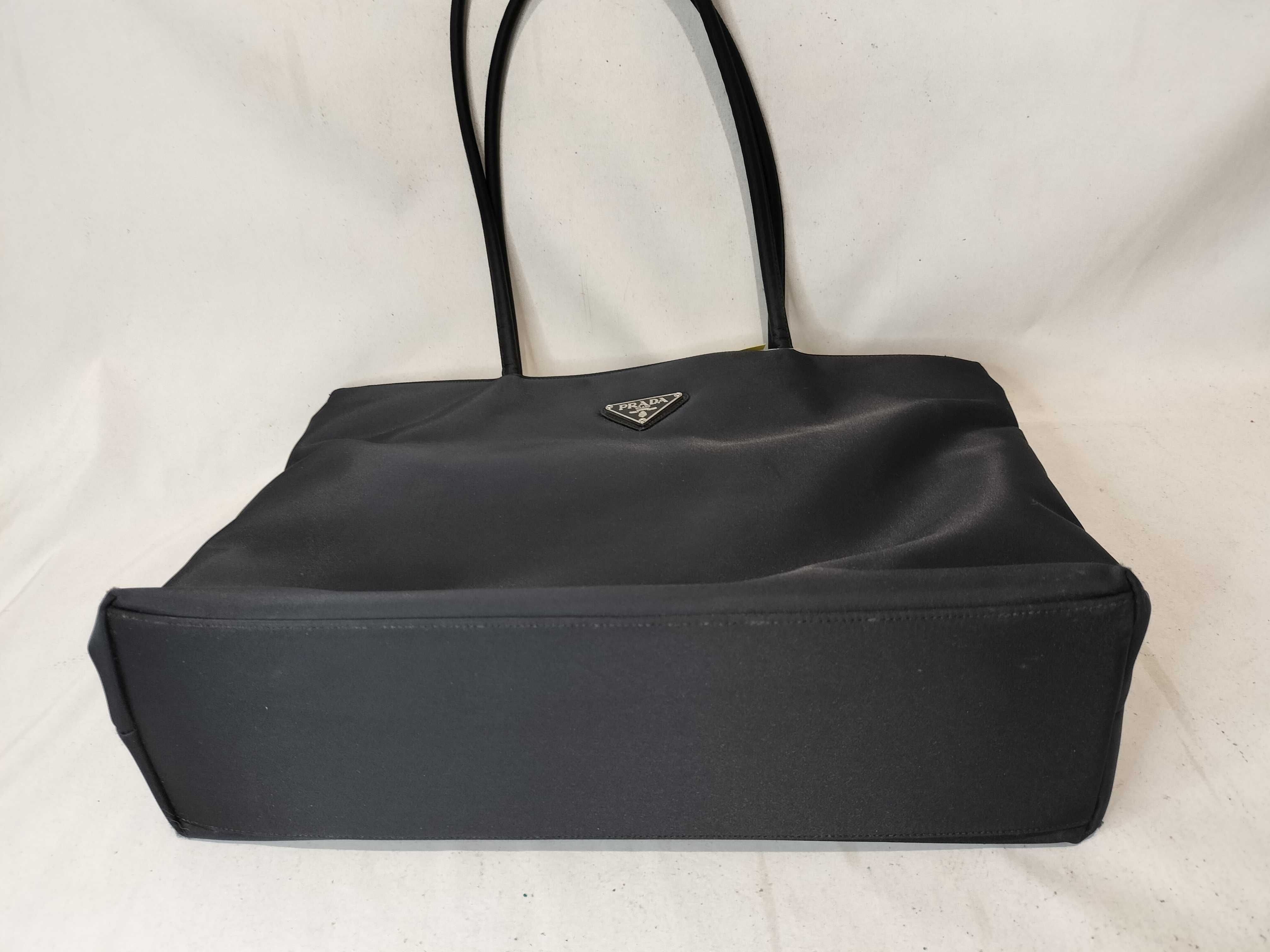 Nylon Triangle Logo Tote Bag (White, No Tag) - Handbag — view 8