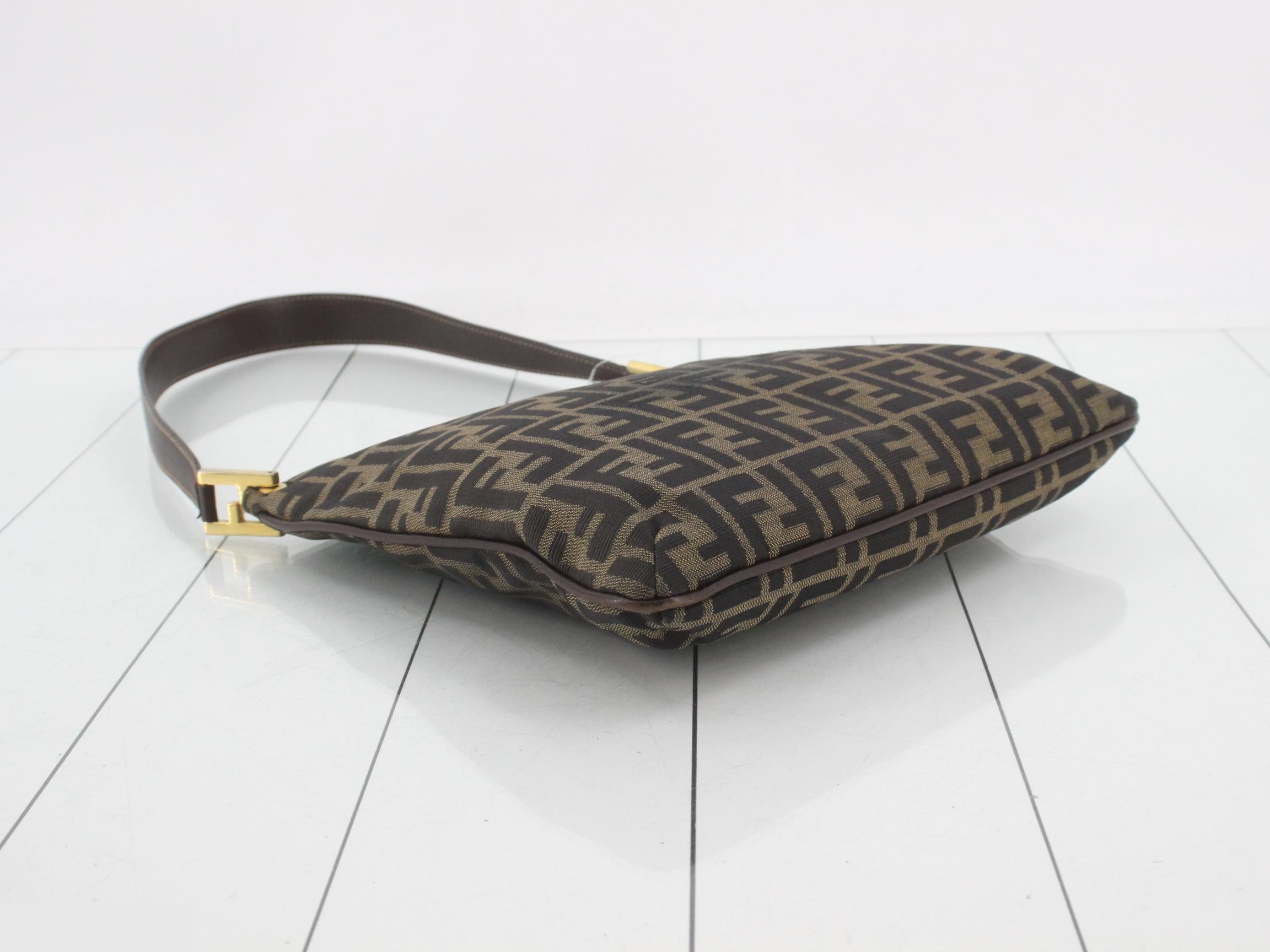 Zucca Semi-Shoulder Bag — view 5