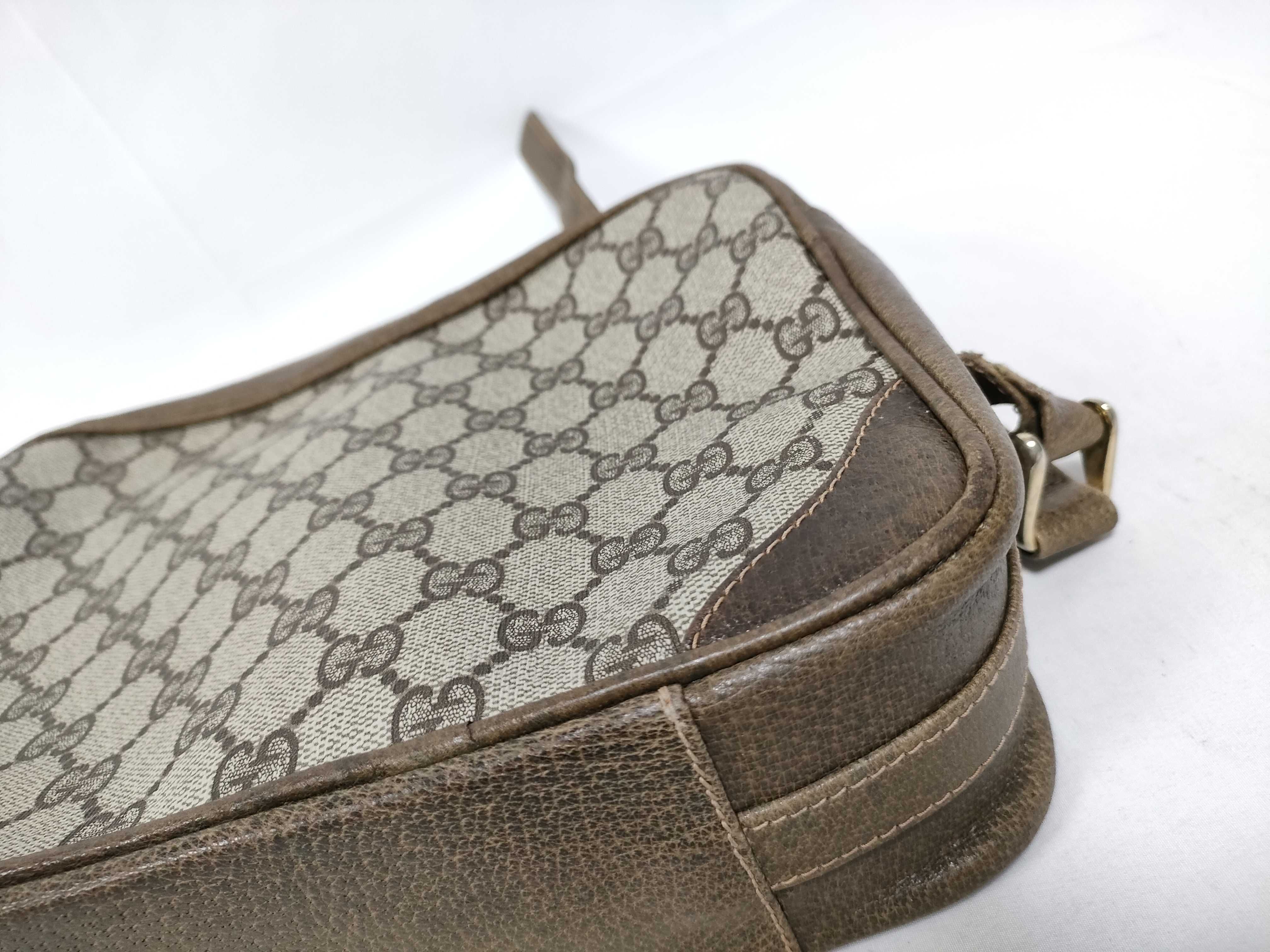 GG Supreme Shoulder Bag — view 4