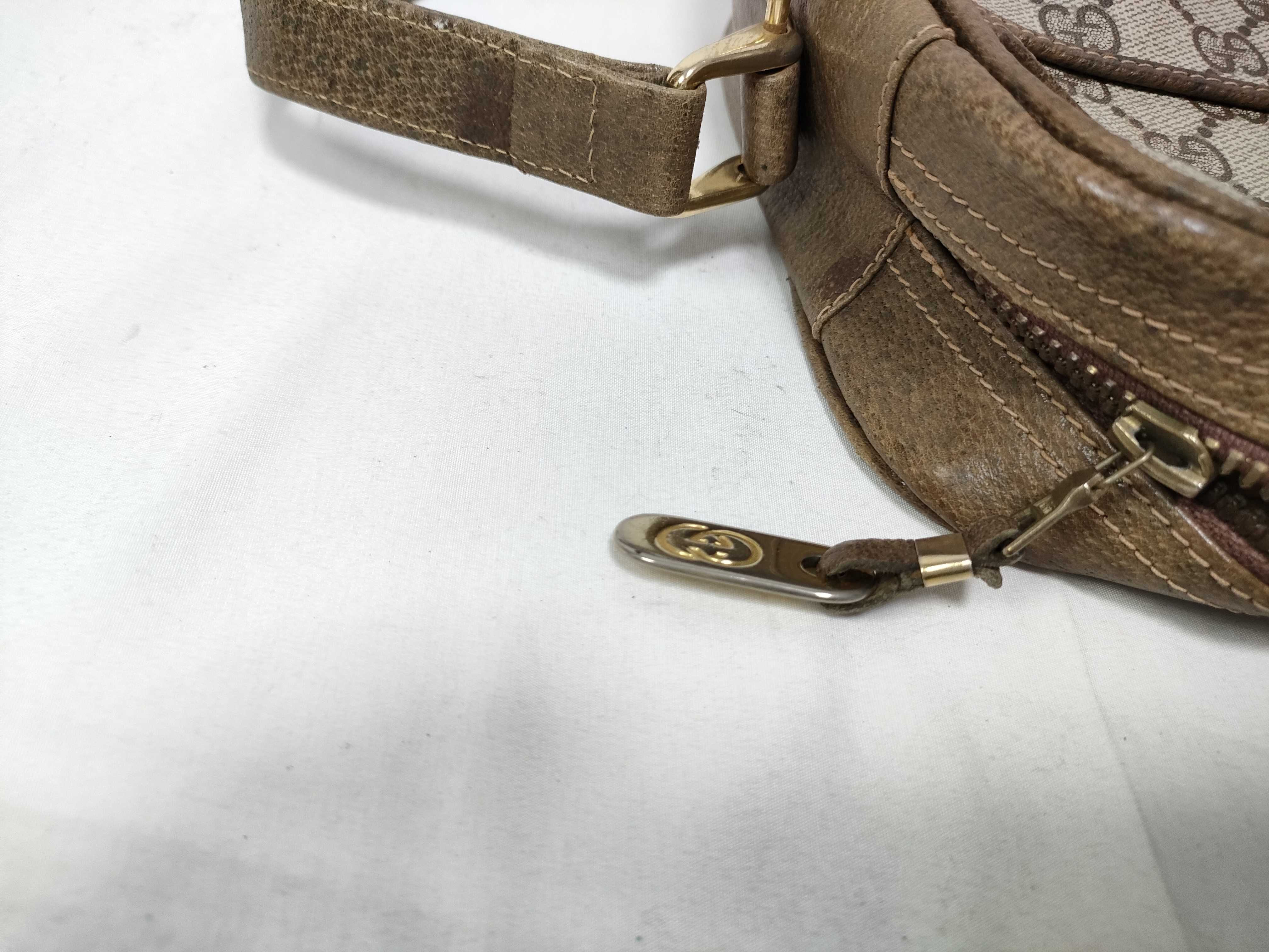 GG Supreme Shoulder Bag — view 10