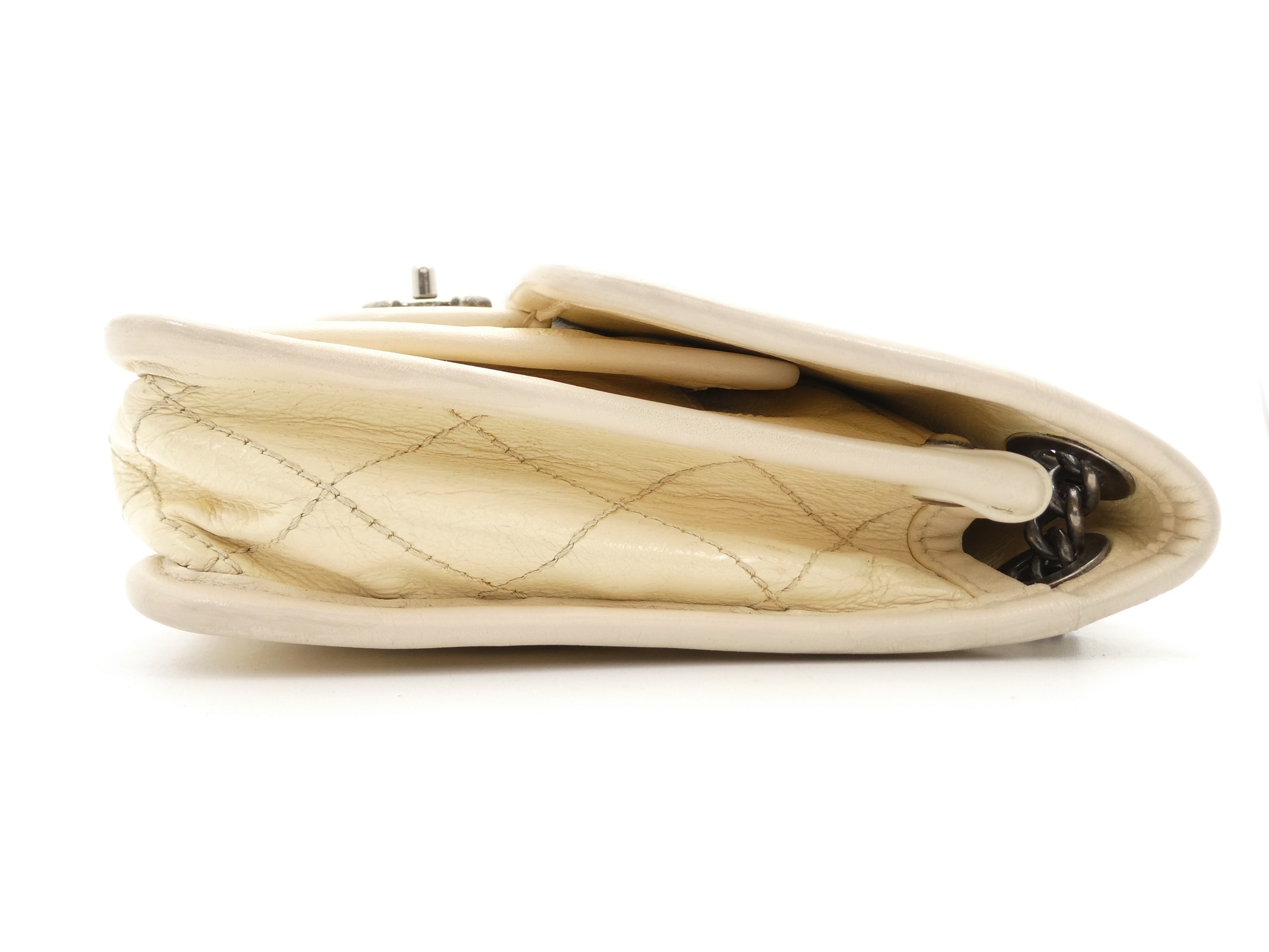 French Riviera Coco Mark Turnlock Chain — view 4