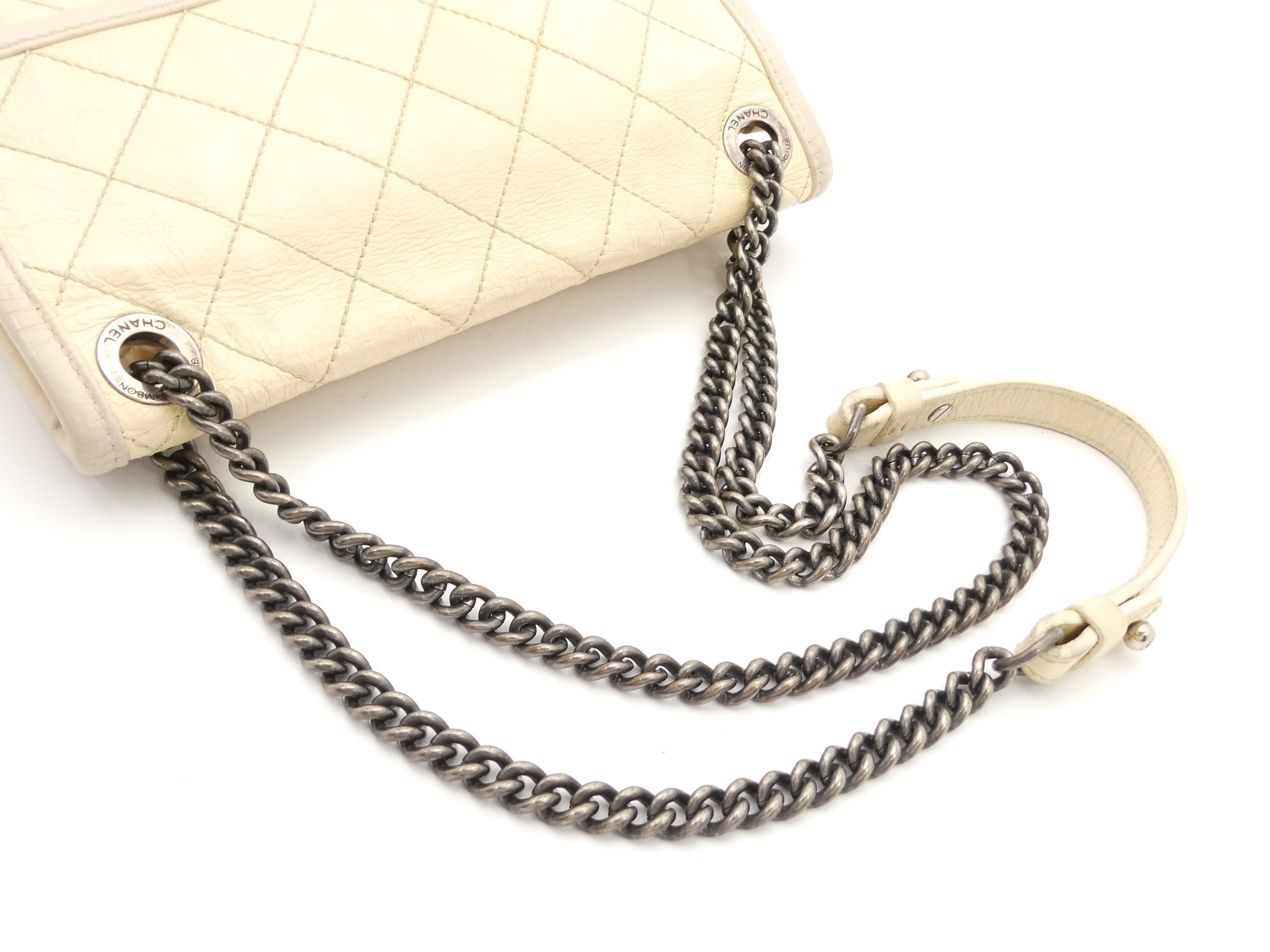 French Riviera Coco Mark Turnlock Chain — view 6